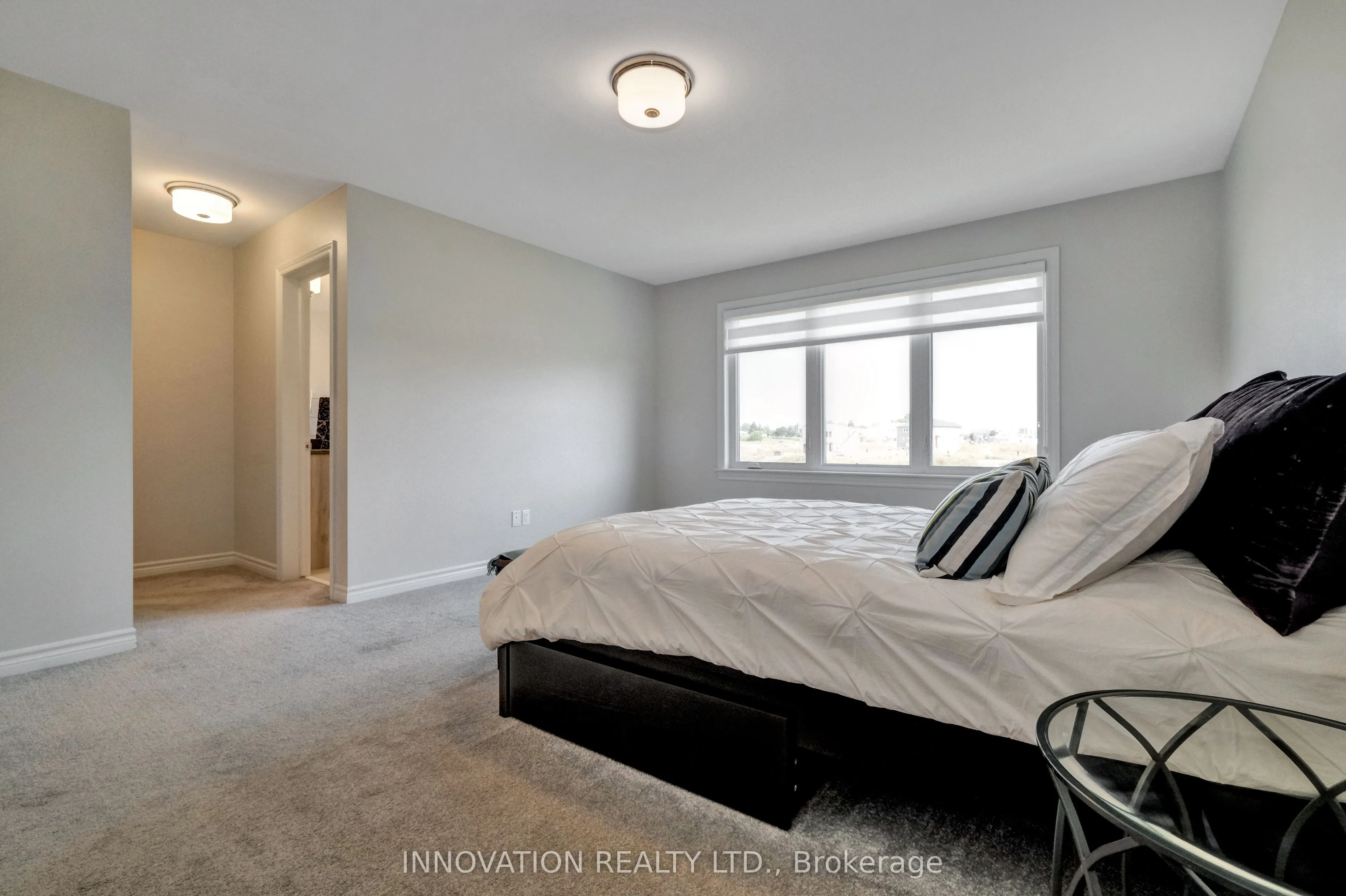 868 Snowdrop Crescent