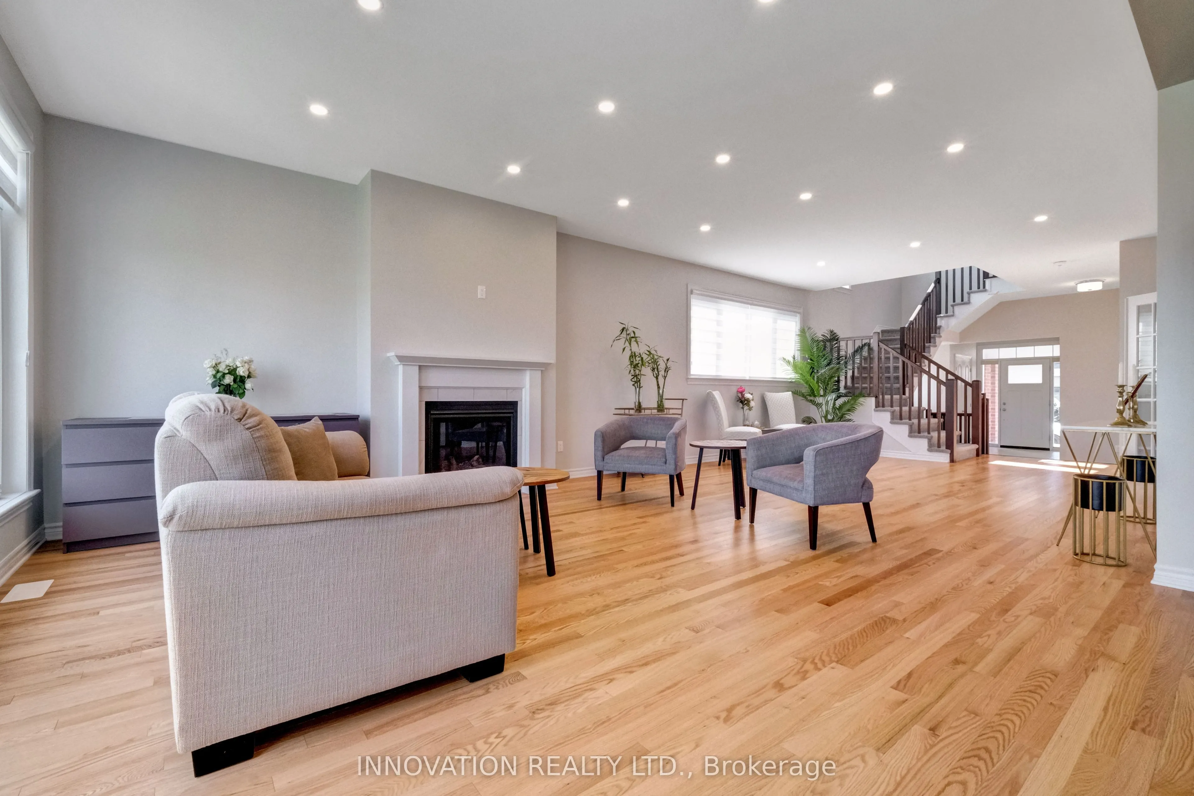 868 Snowdrop Crescent