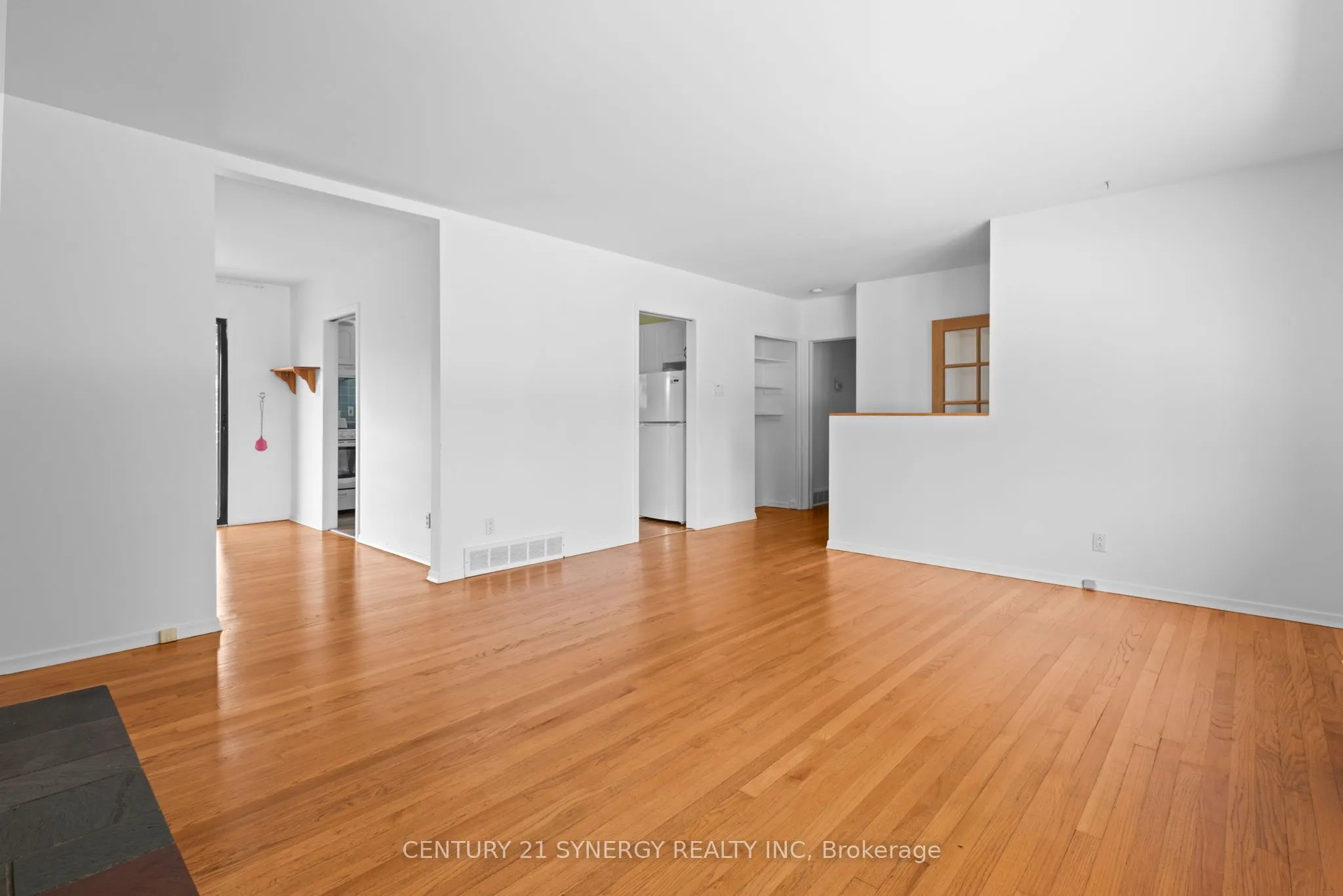 20 Parkside Crescent