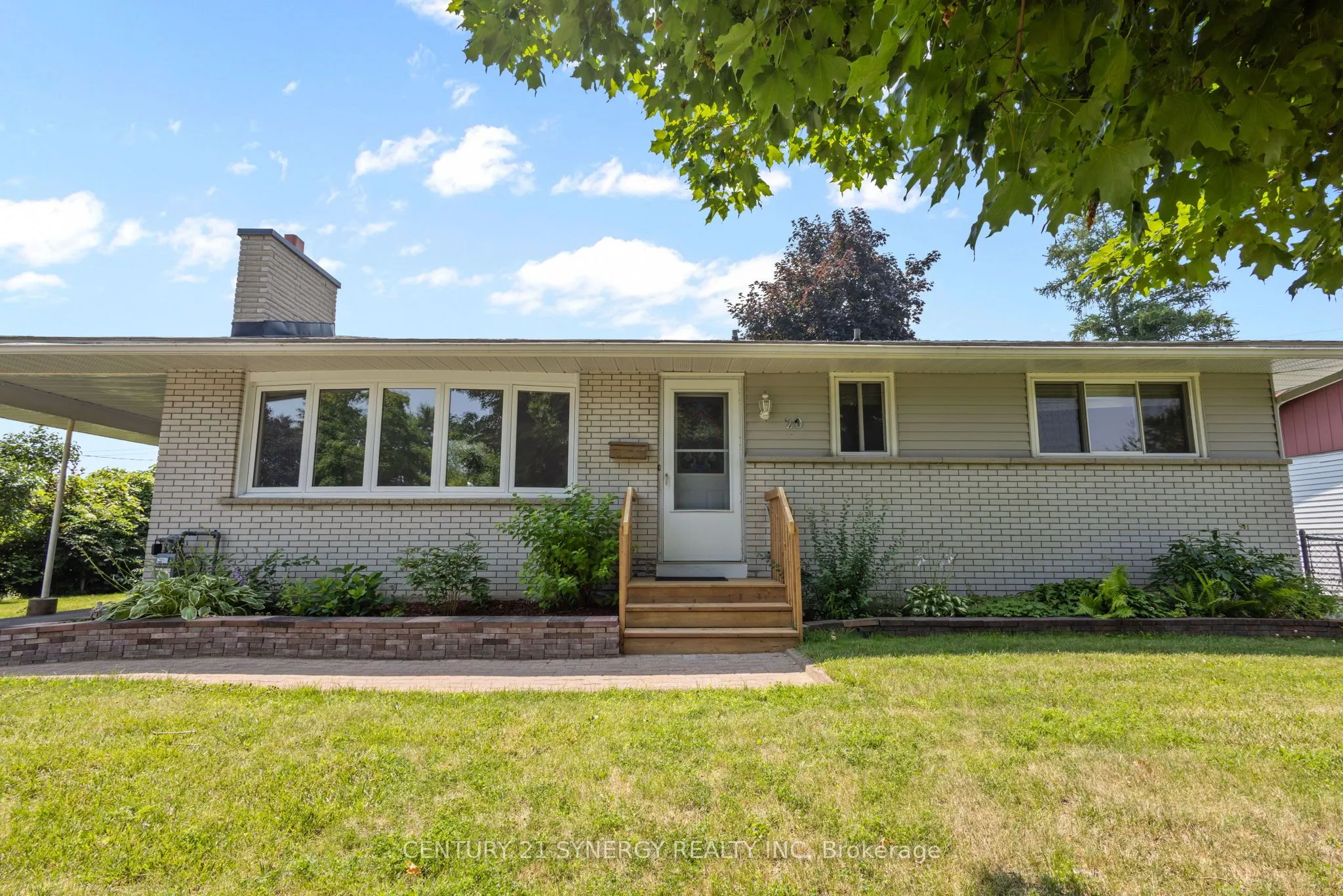 20 Parkside Crescent