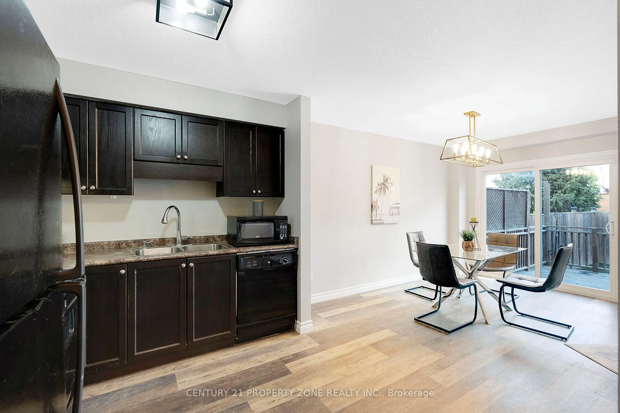 525 Banffshire Crescent
