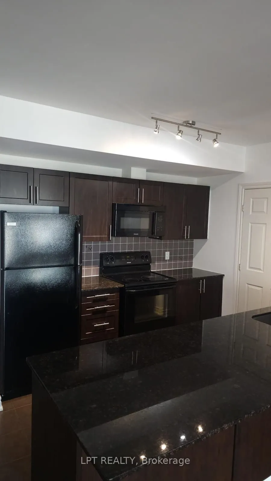 234 Rideau Street, #1905