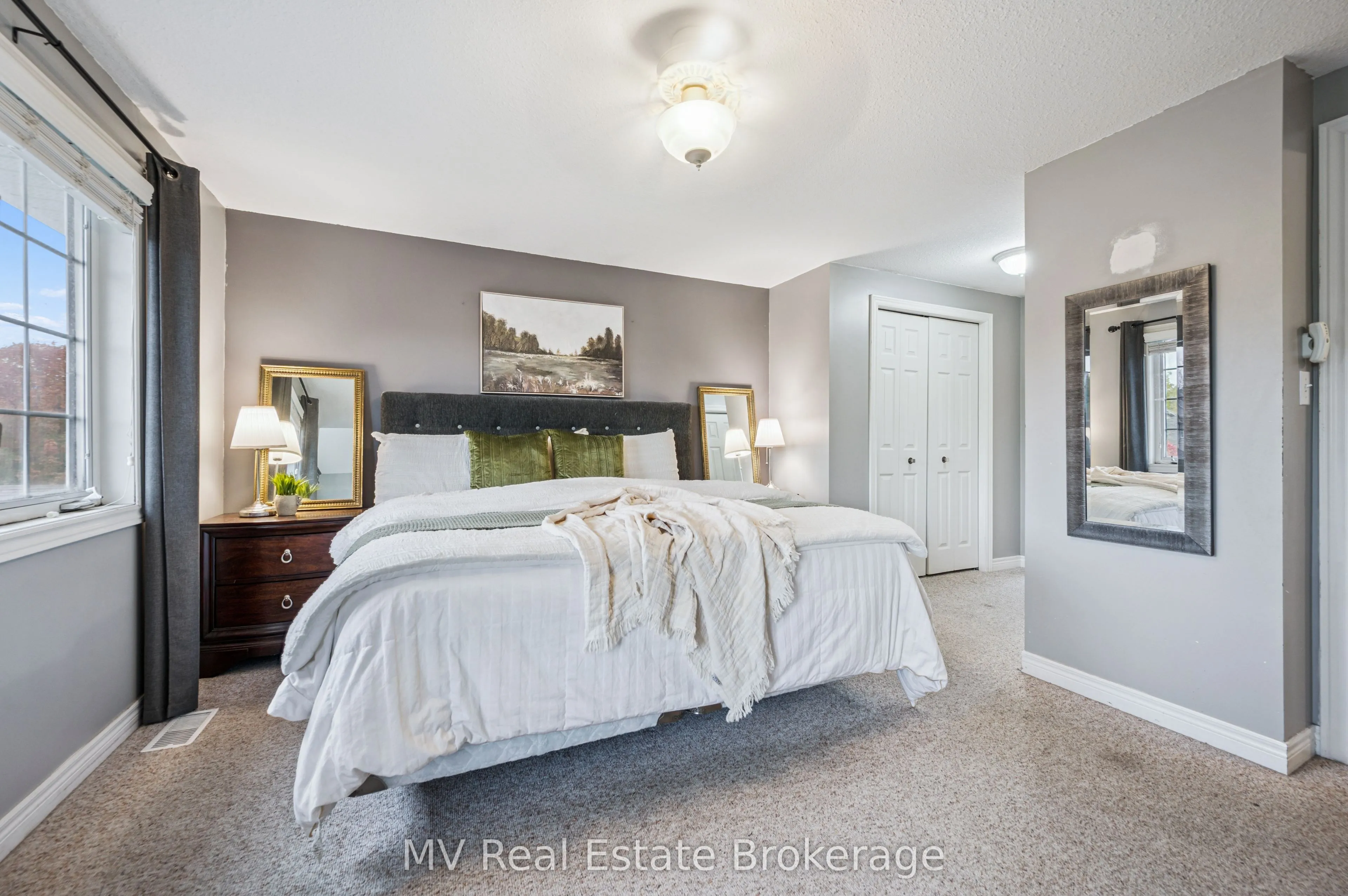 539 Black Street