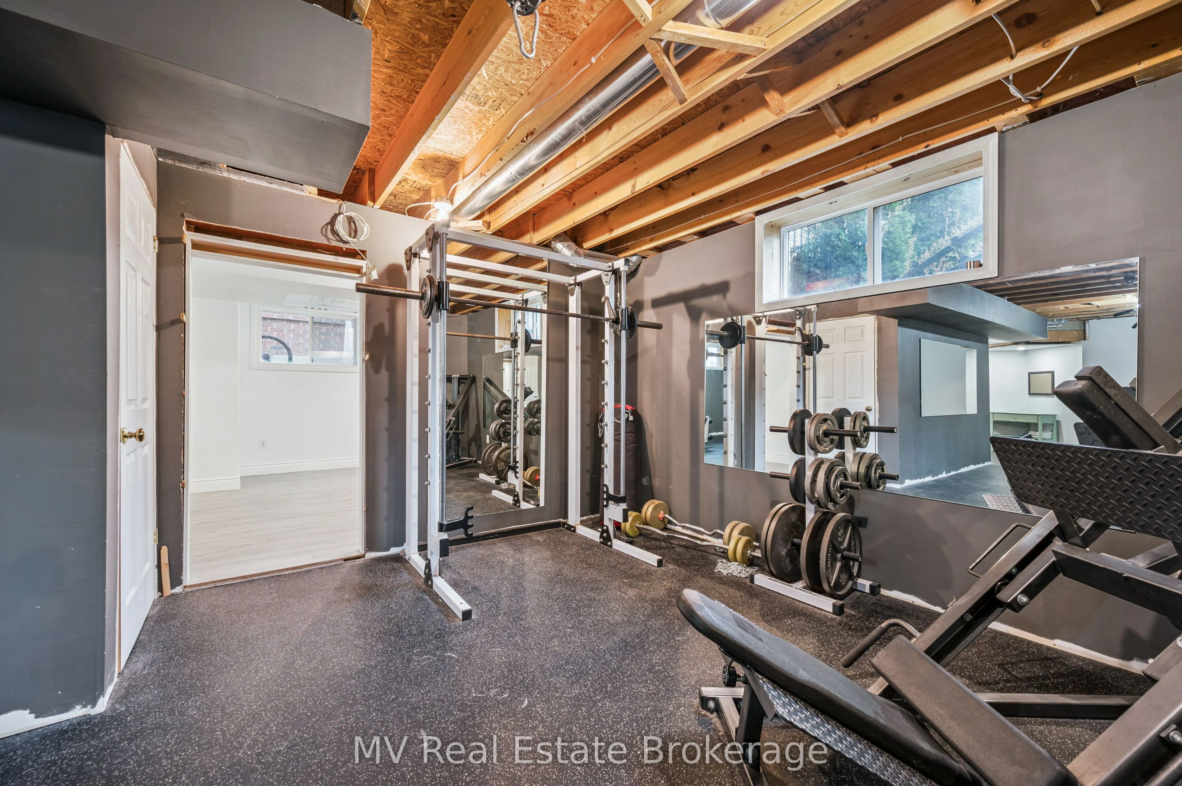 539 Black Street