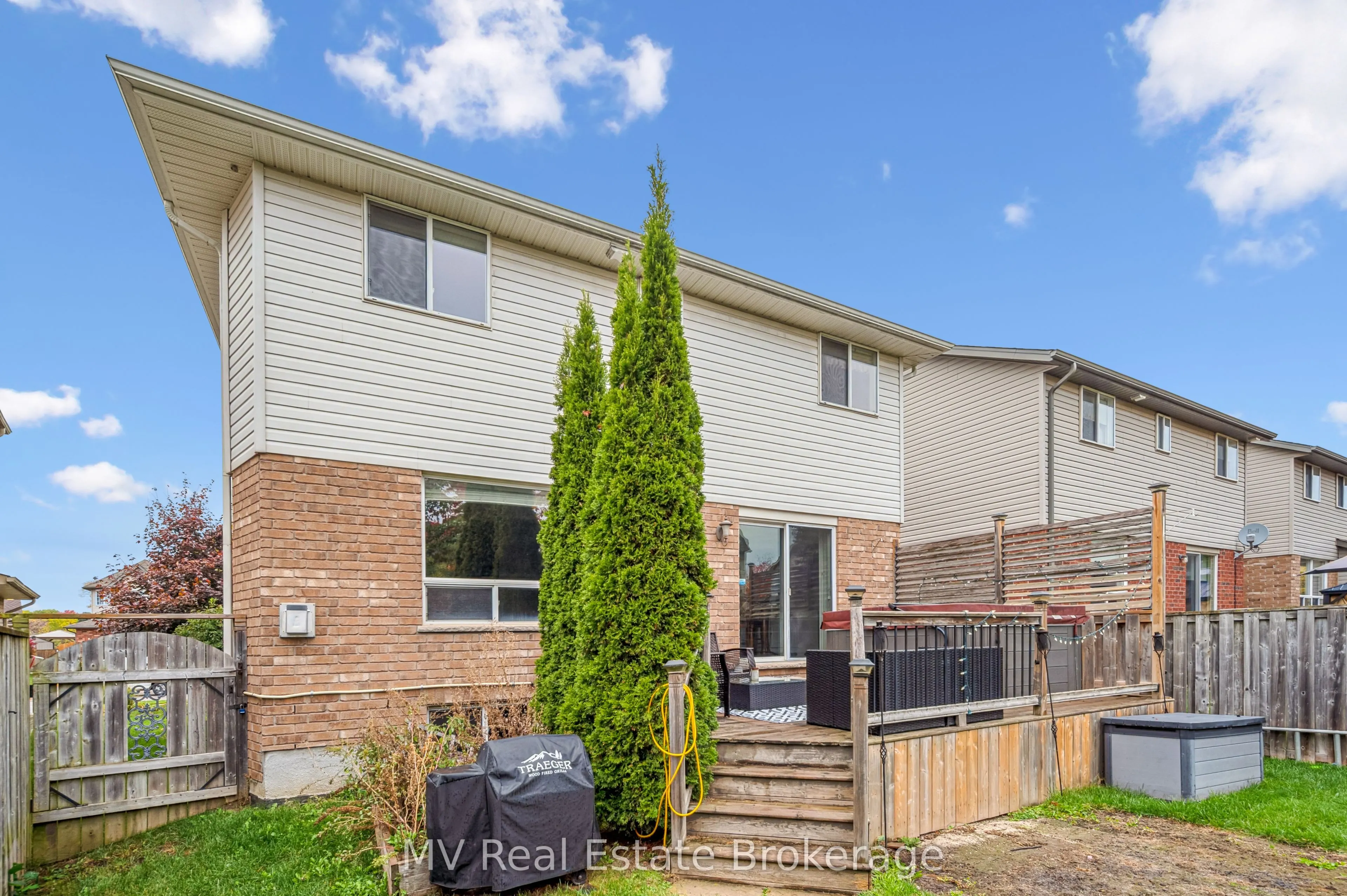 539 Black Street