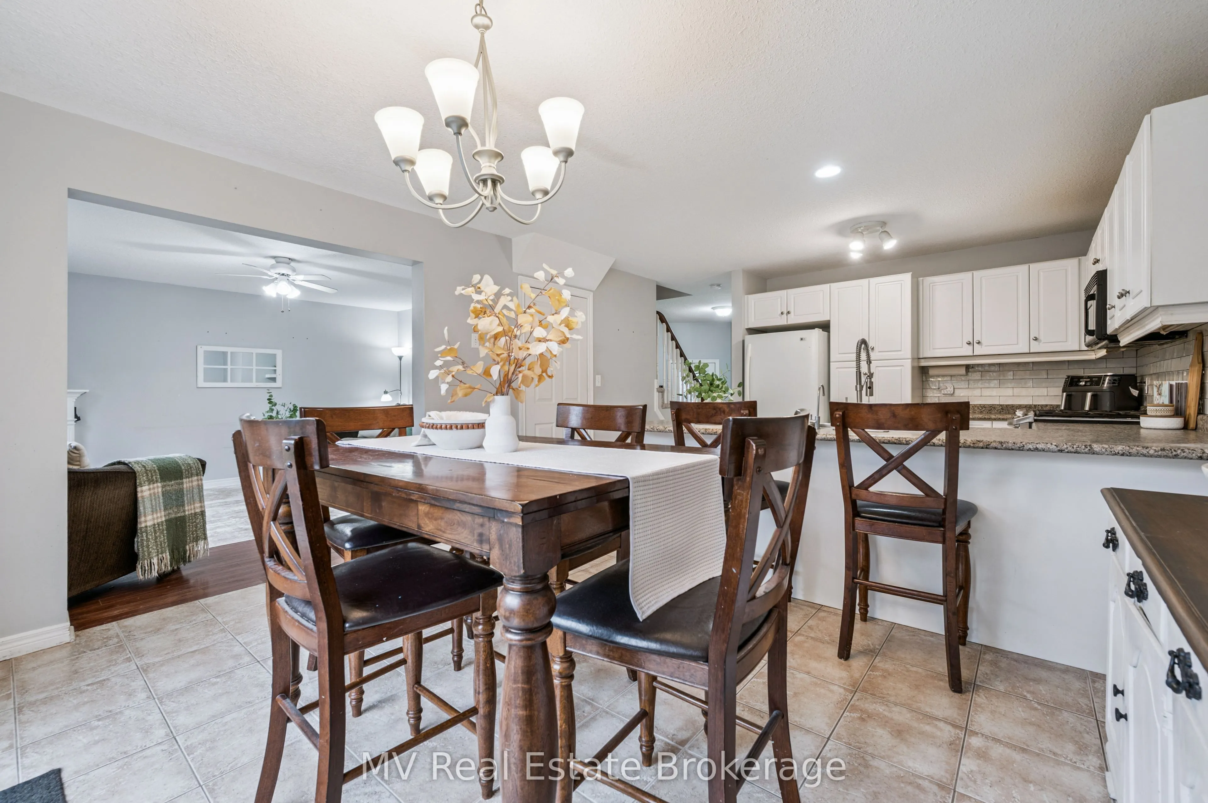 539 Black Street