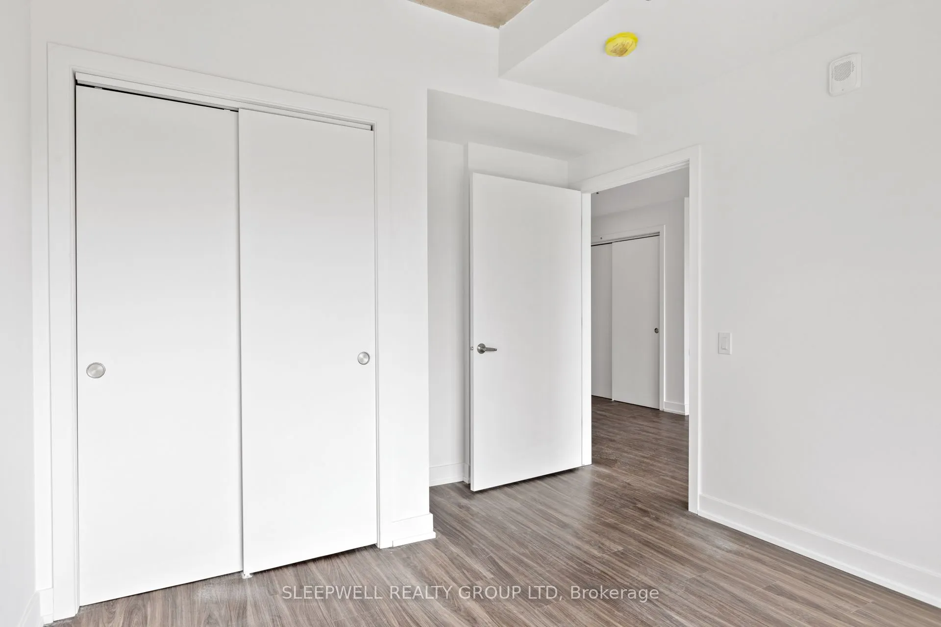 820 Archibald Street, #409
