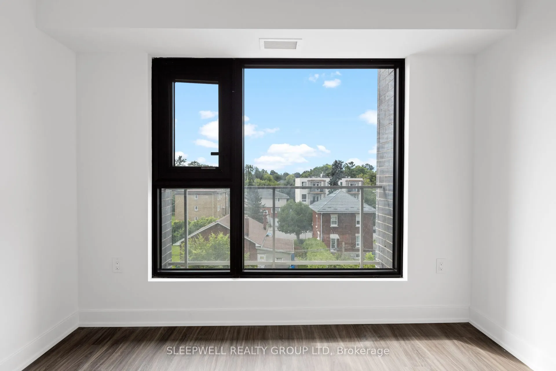 820 Archibald Street, #409
