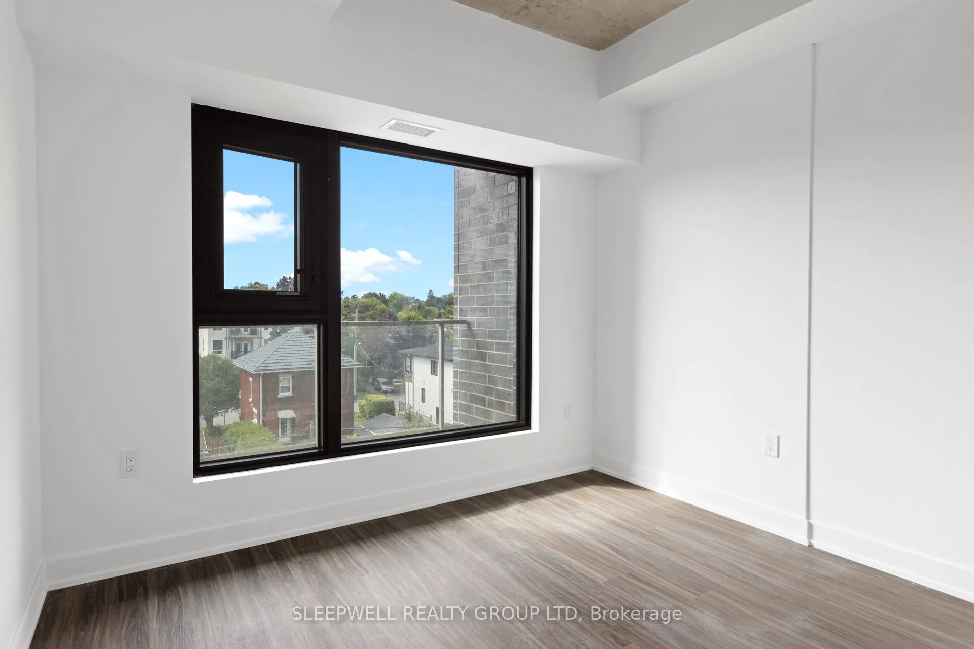 820 Archibald Street, #409