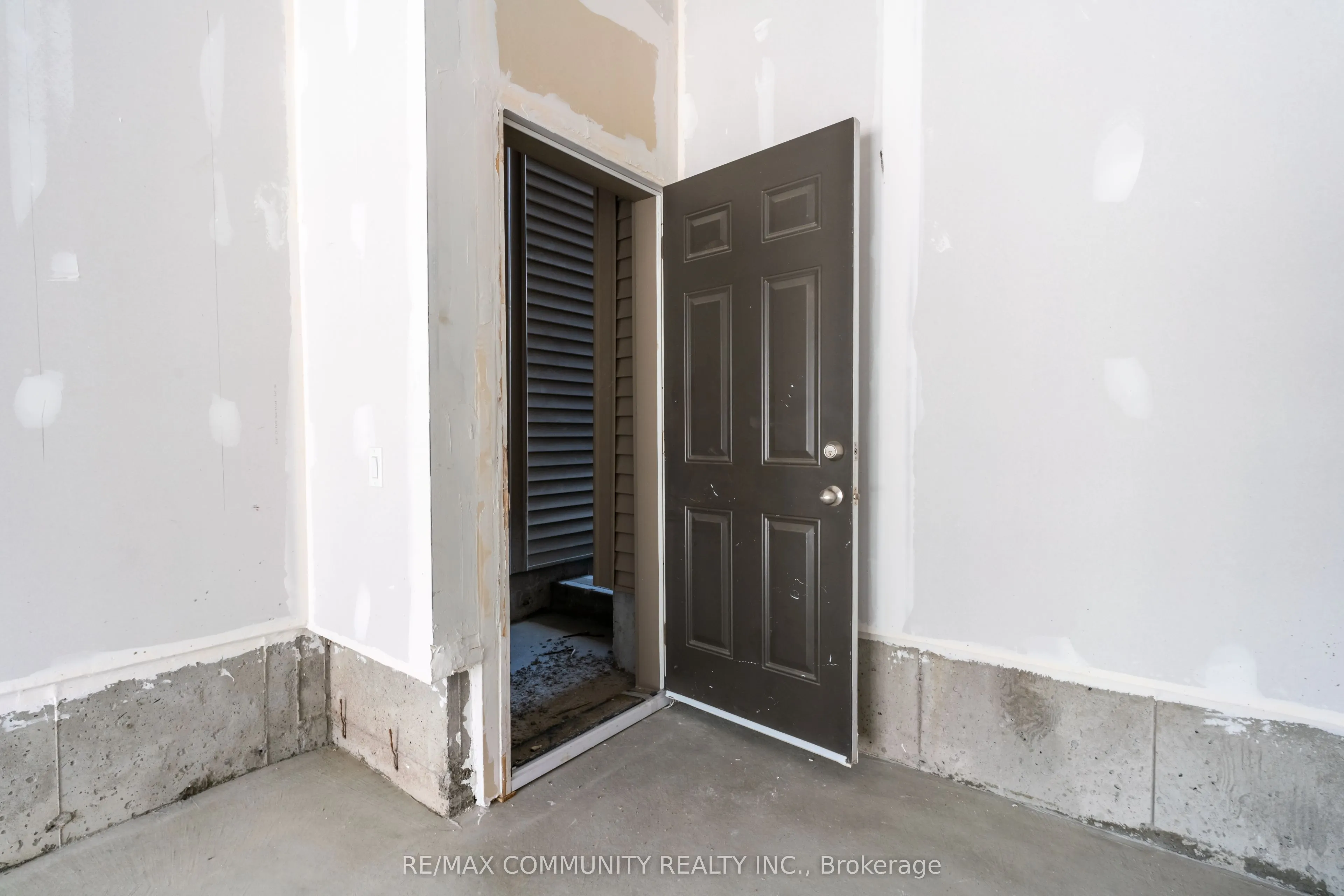 523 Worden Street