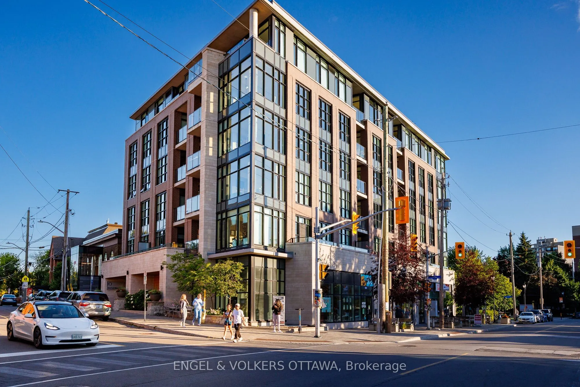 10 Rosemount Avenue, #608