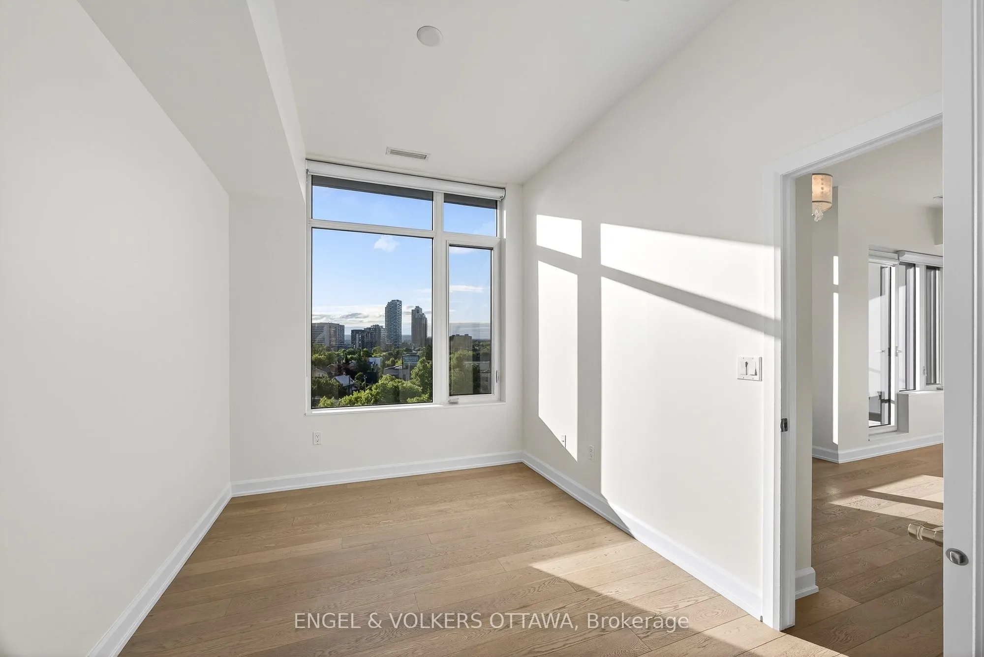 10 Rosemount Avenue, #608