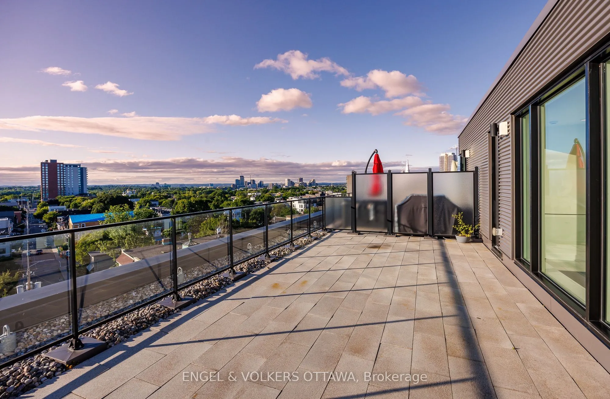 10 Rosemount Avenue, #608