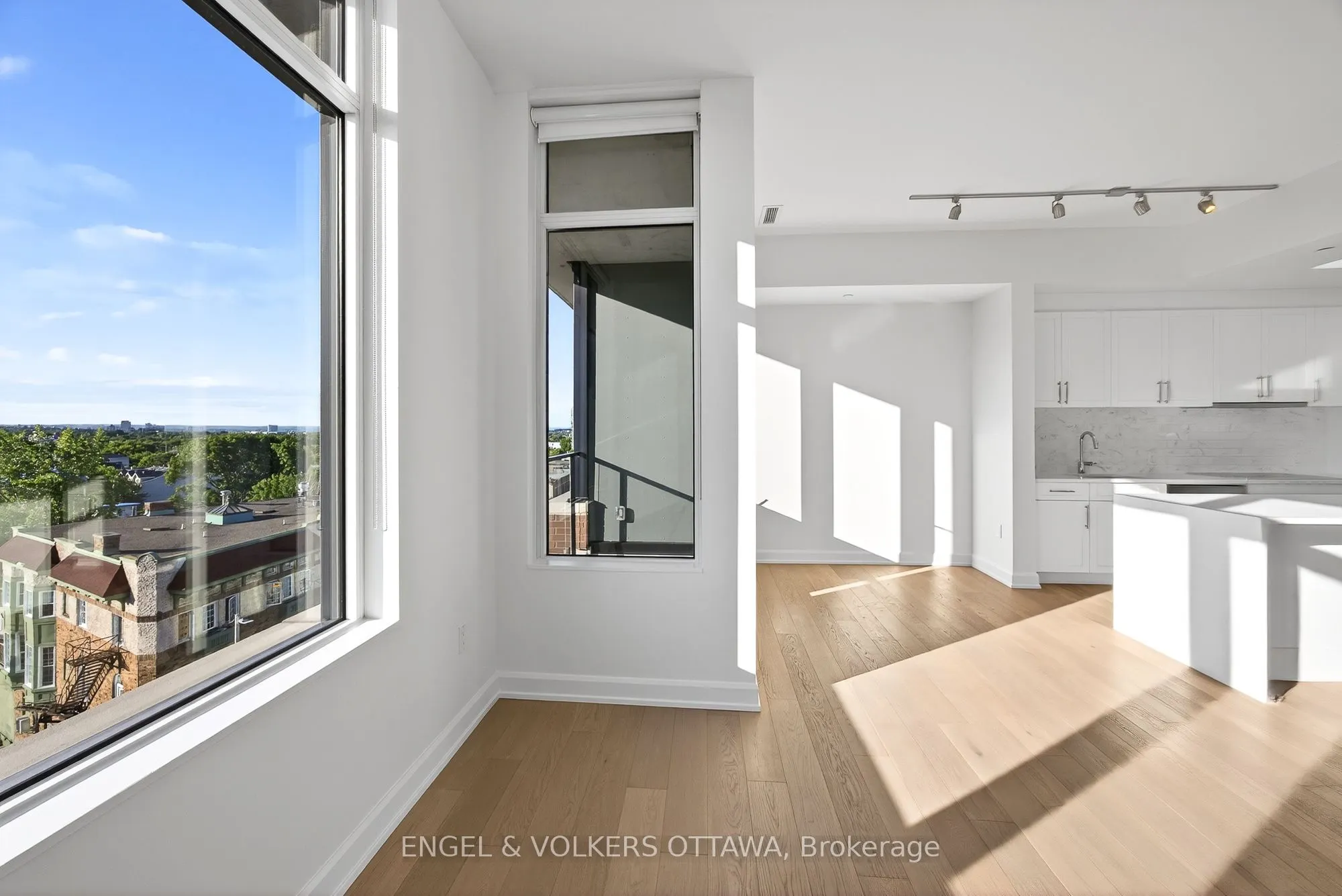 10 Rosemount Avenue, #608