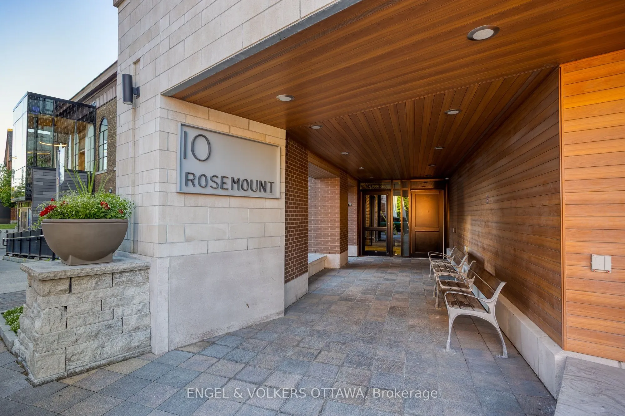 10 Rosemount Avenue, #608