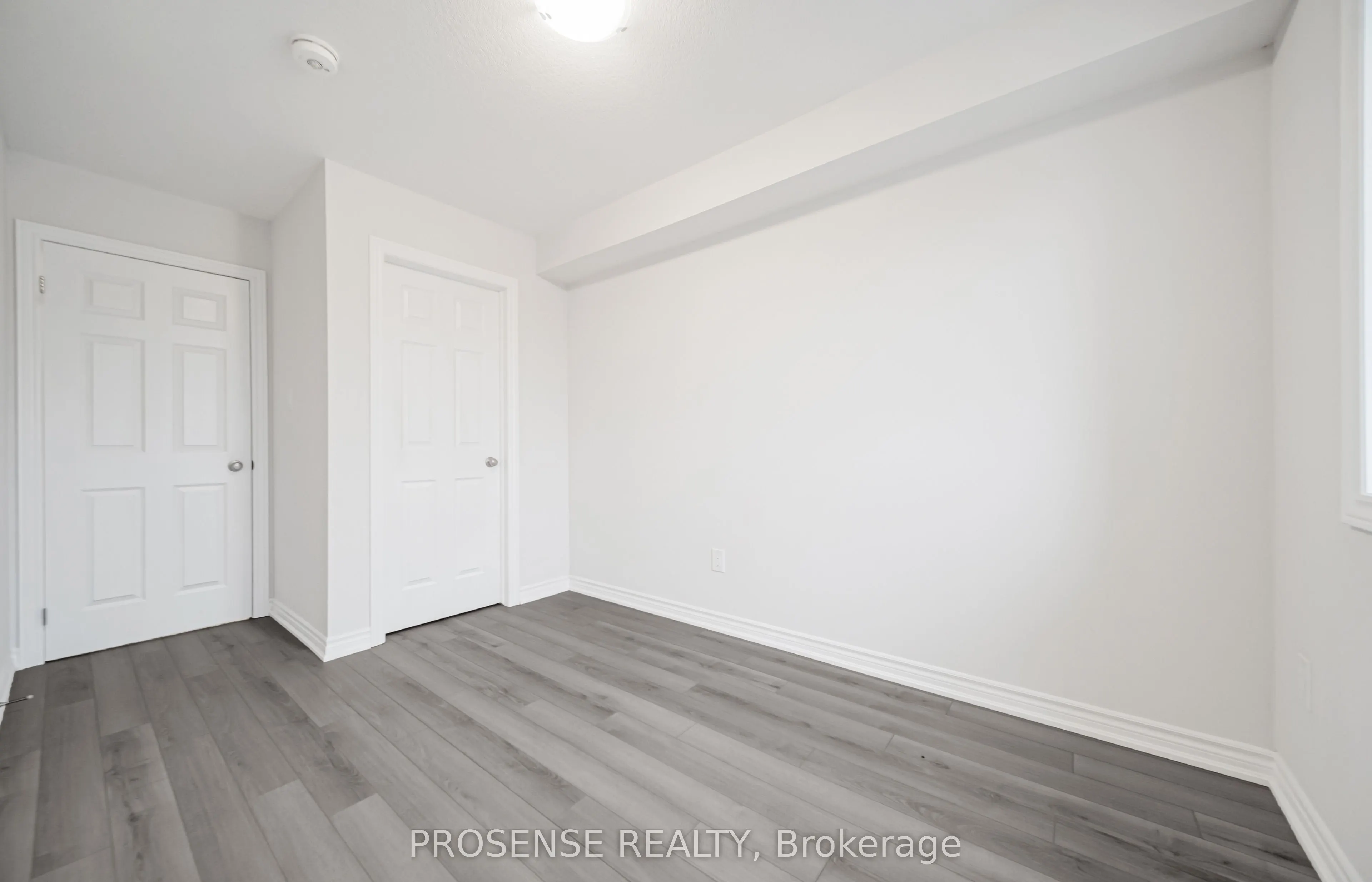 677 Park Road N, #124
