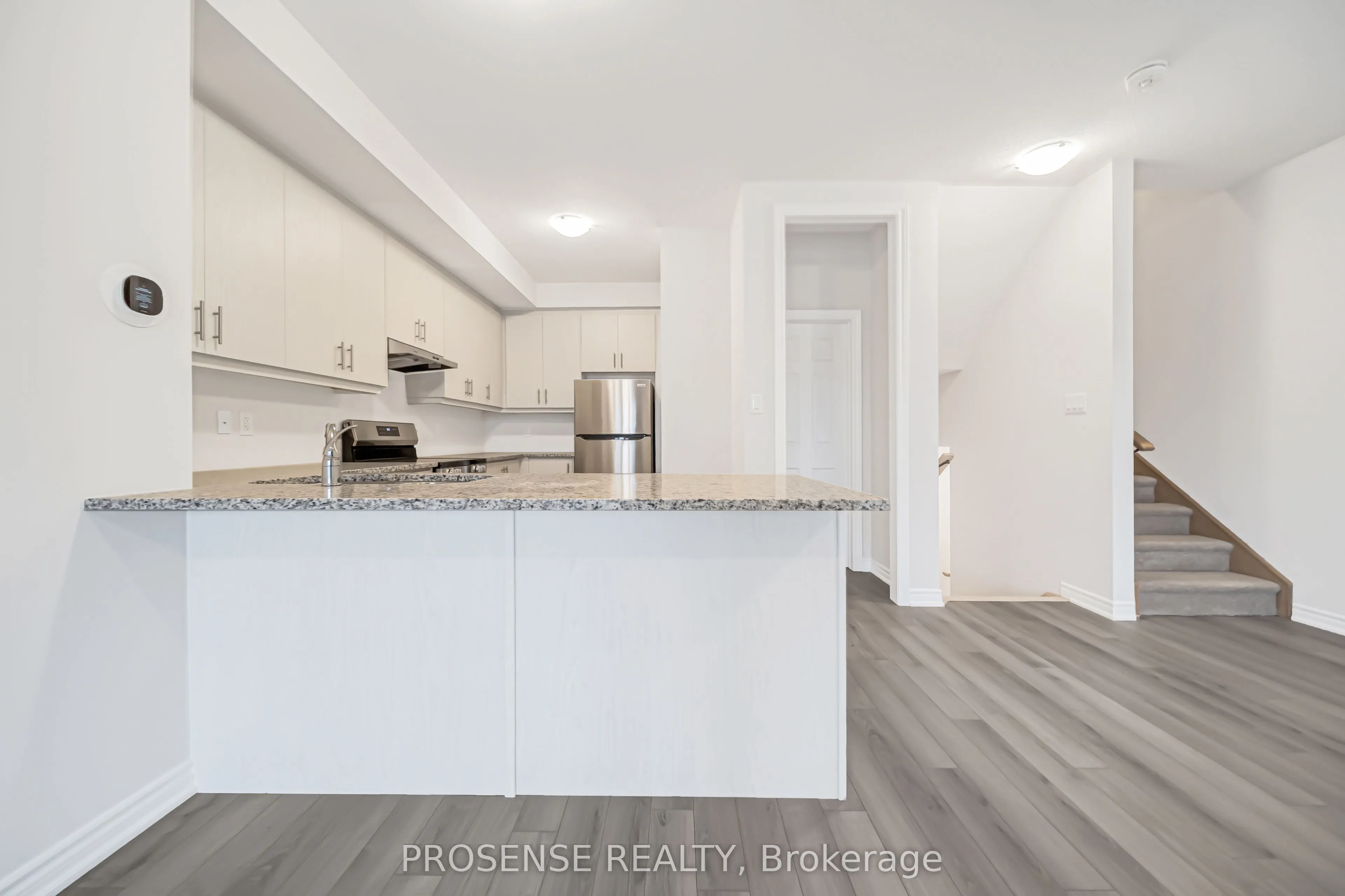 677 Park Road N, #124