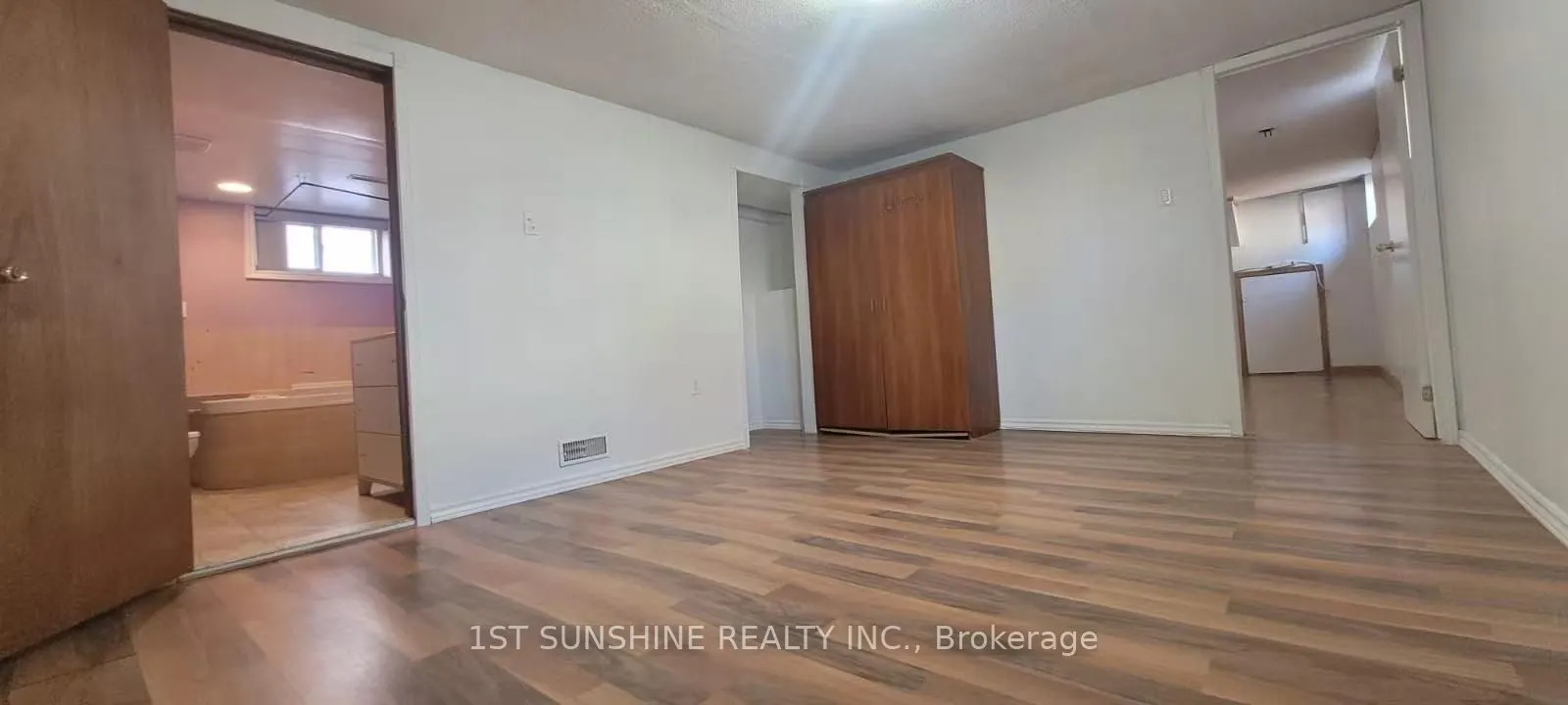 8 Frances Avenue, #8
