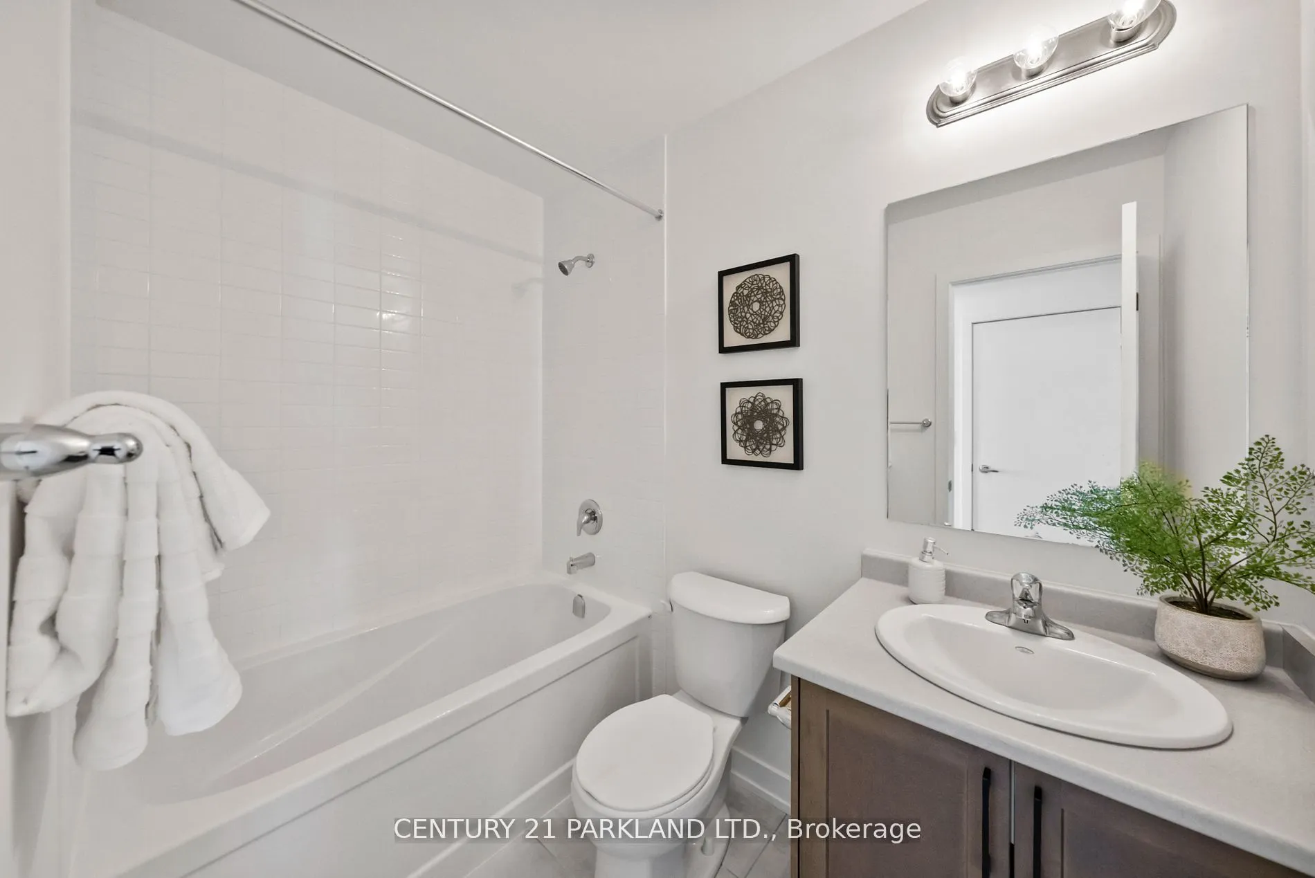 160 Densmore Road, #1602