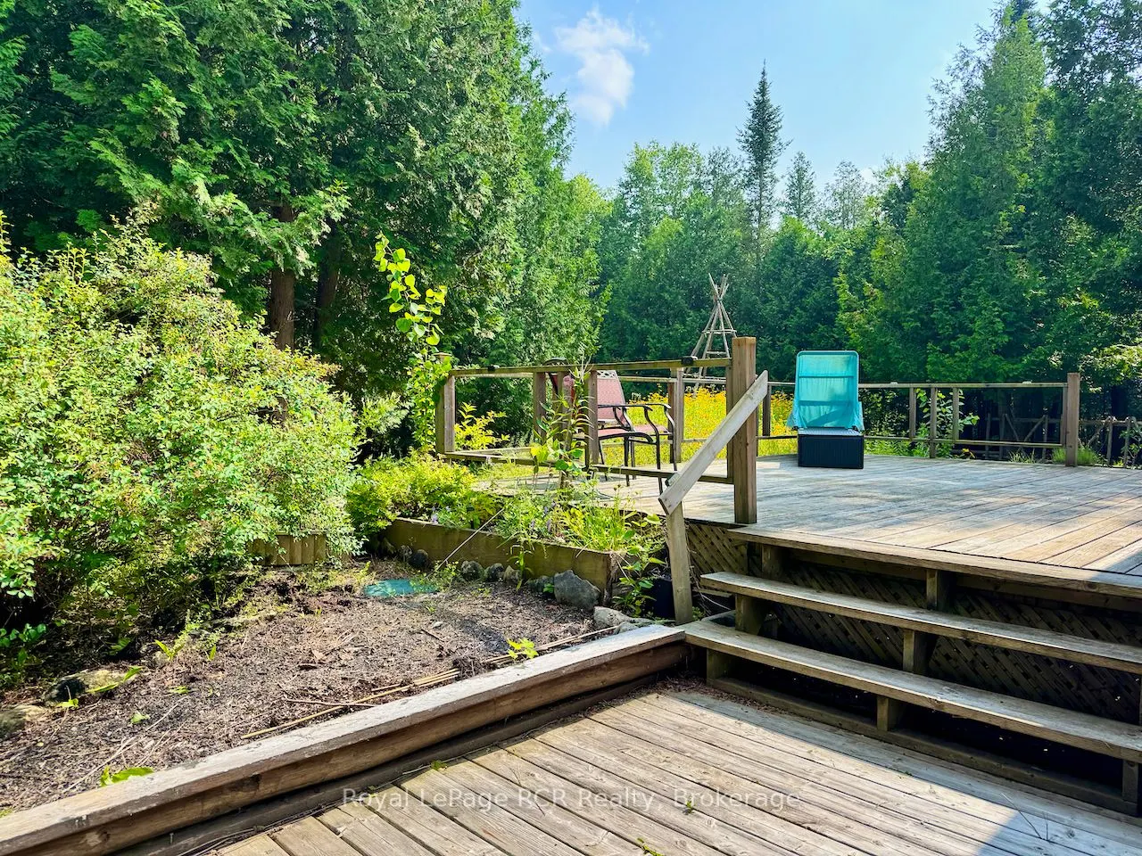 323 East Road