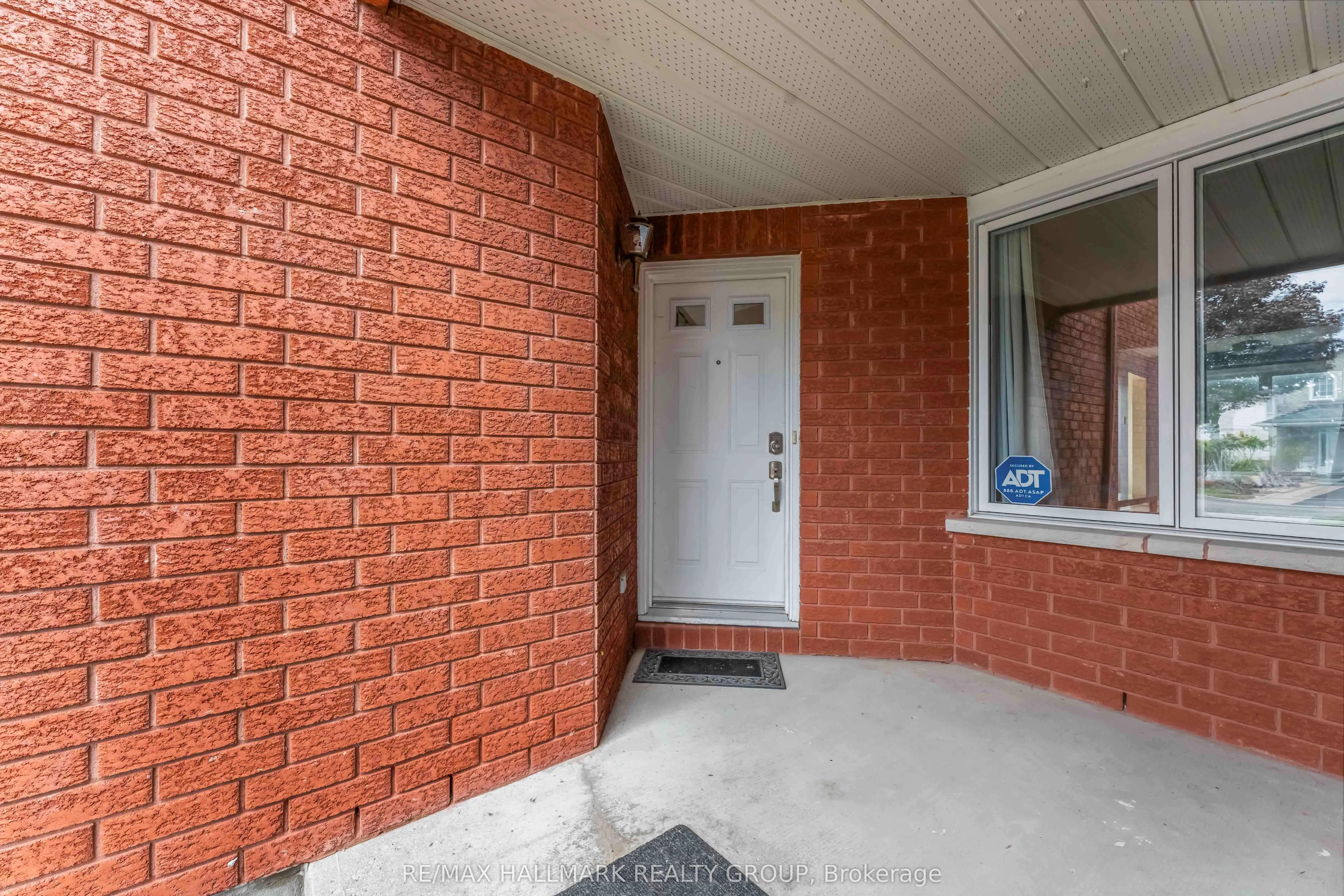 4656 Ogilvie Walk Crescent