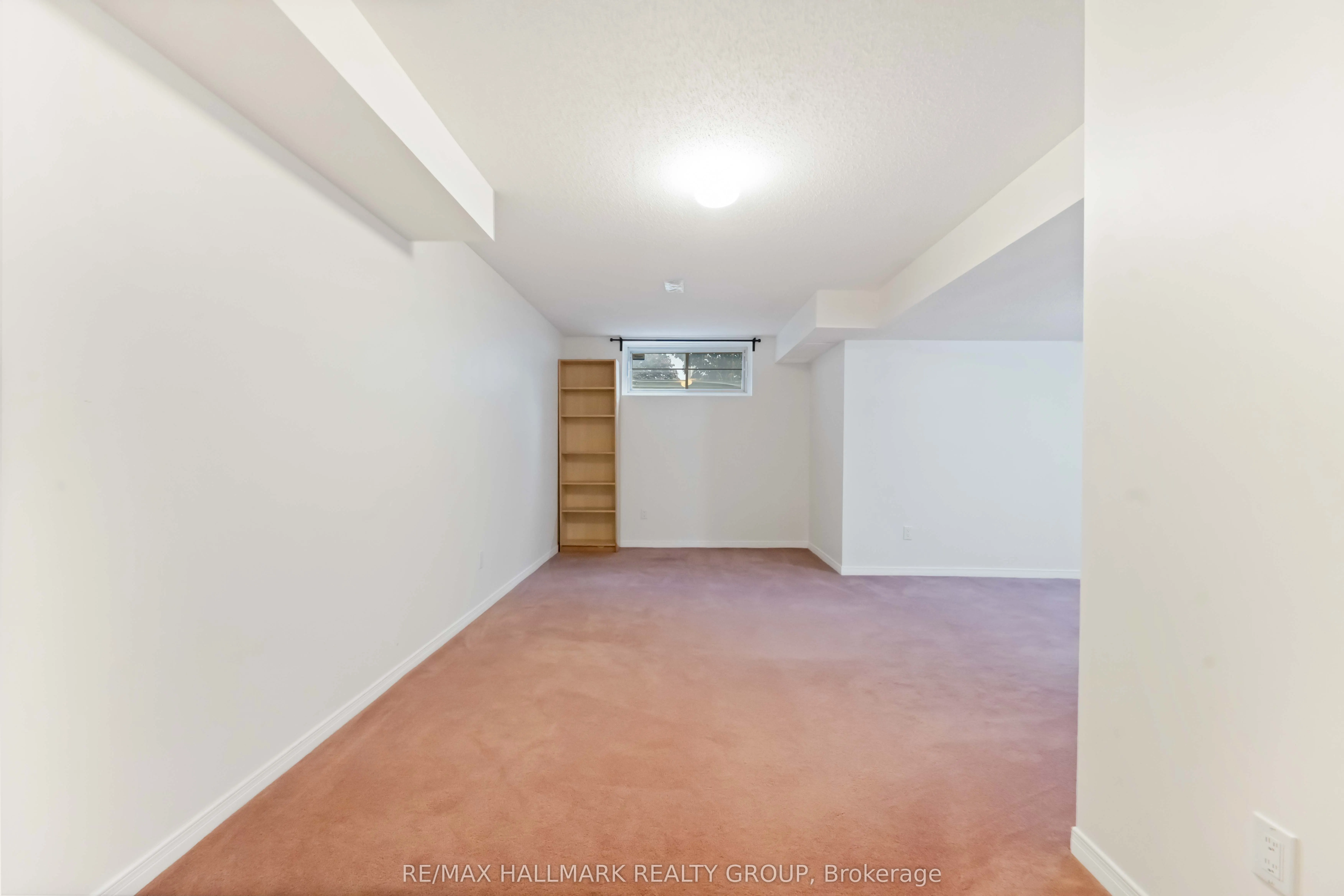 4656 Ogilvie Walk Crescent