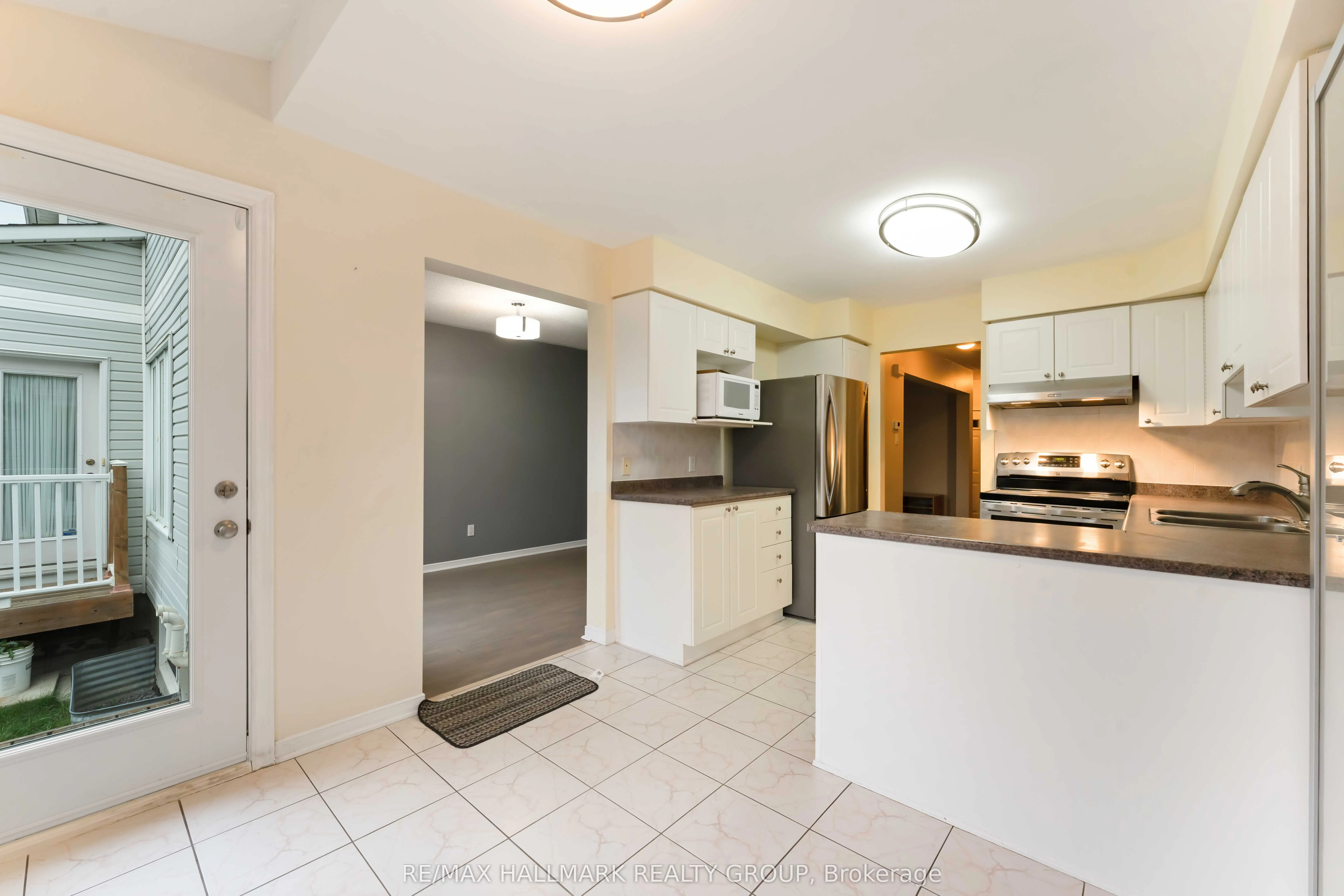 4656 Ogilvie Walk Crescent