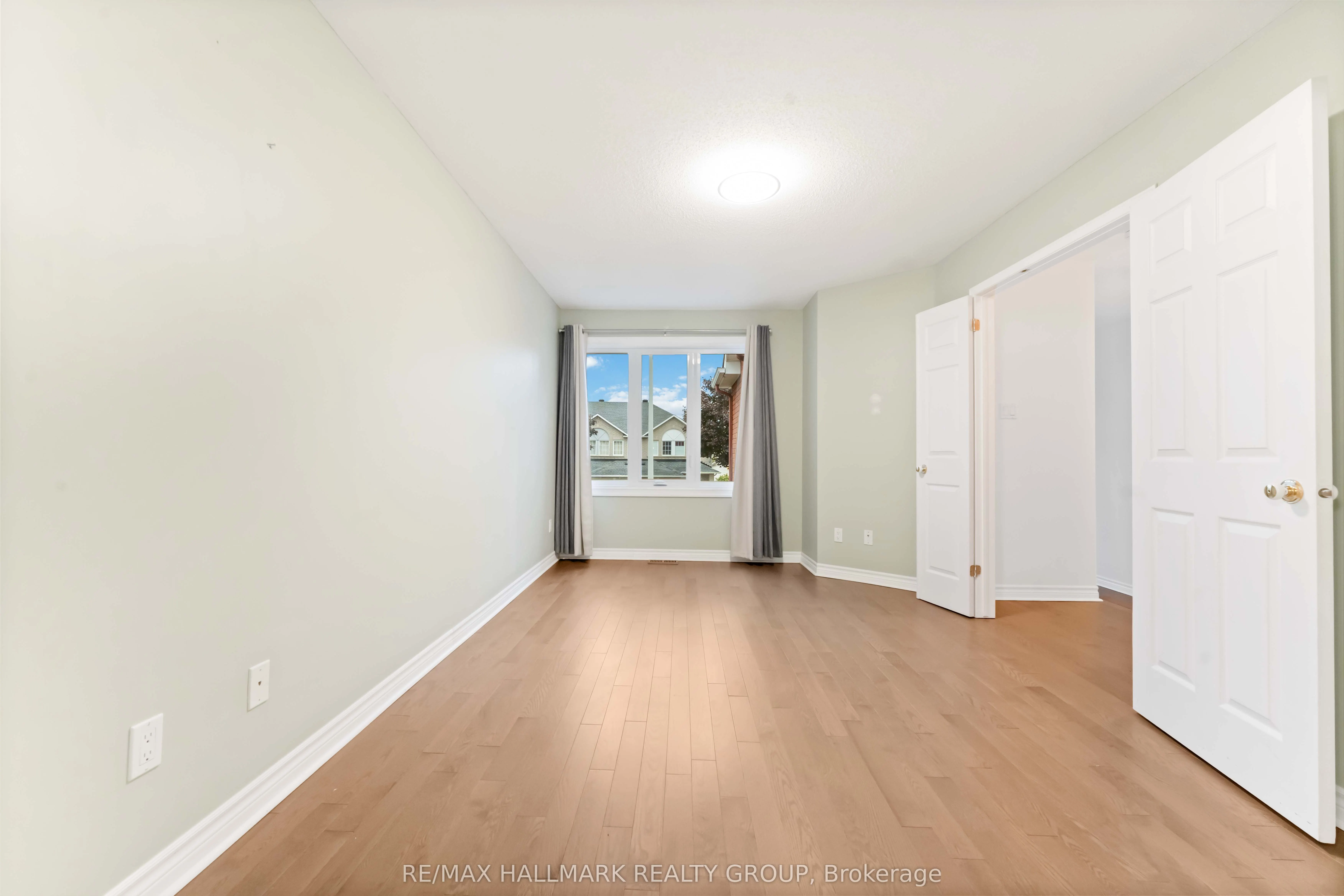4656 Ogilvie Walk Crescent