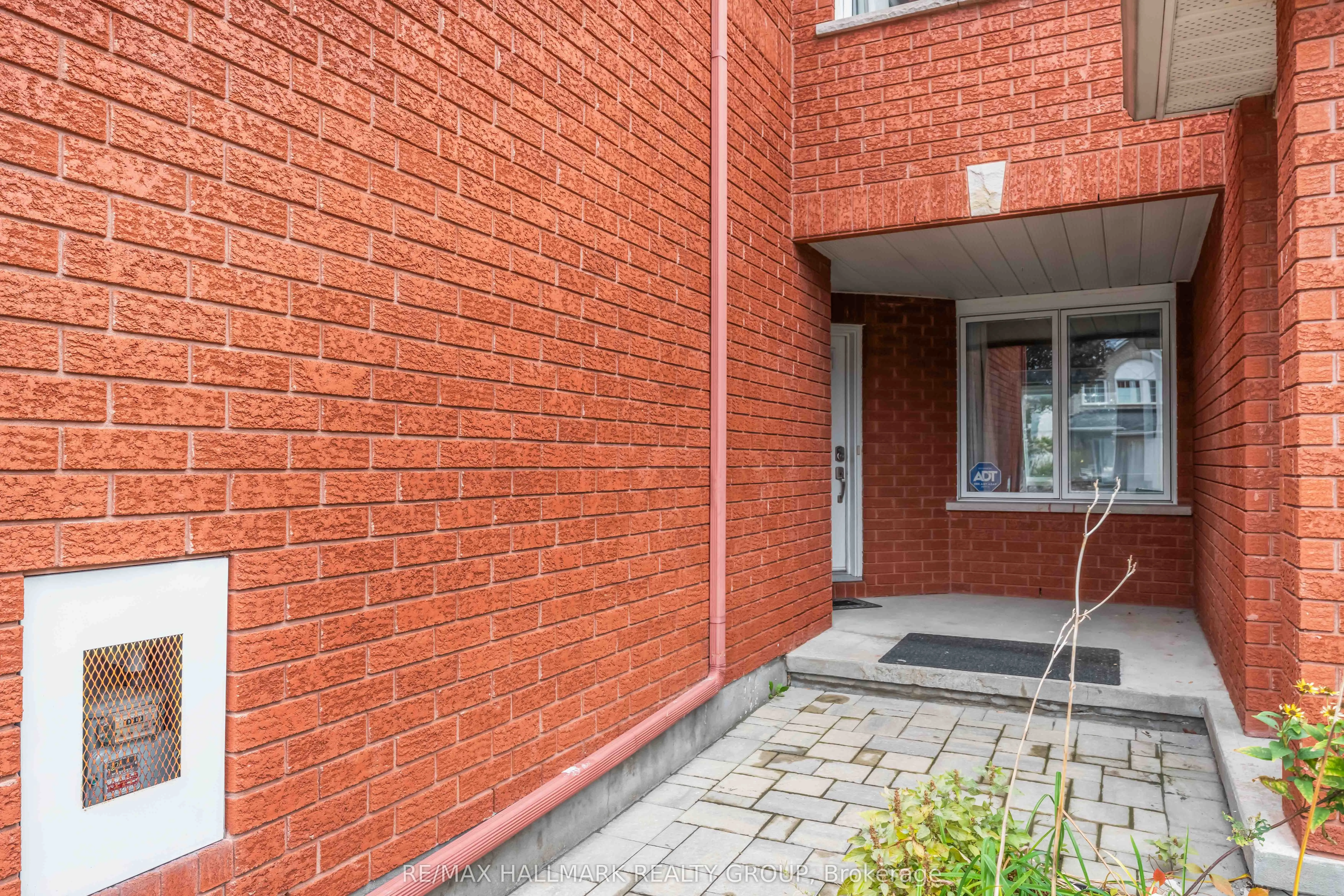 4656 Ogilvie Walk Crescent
