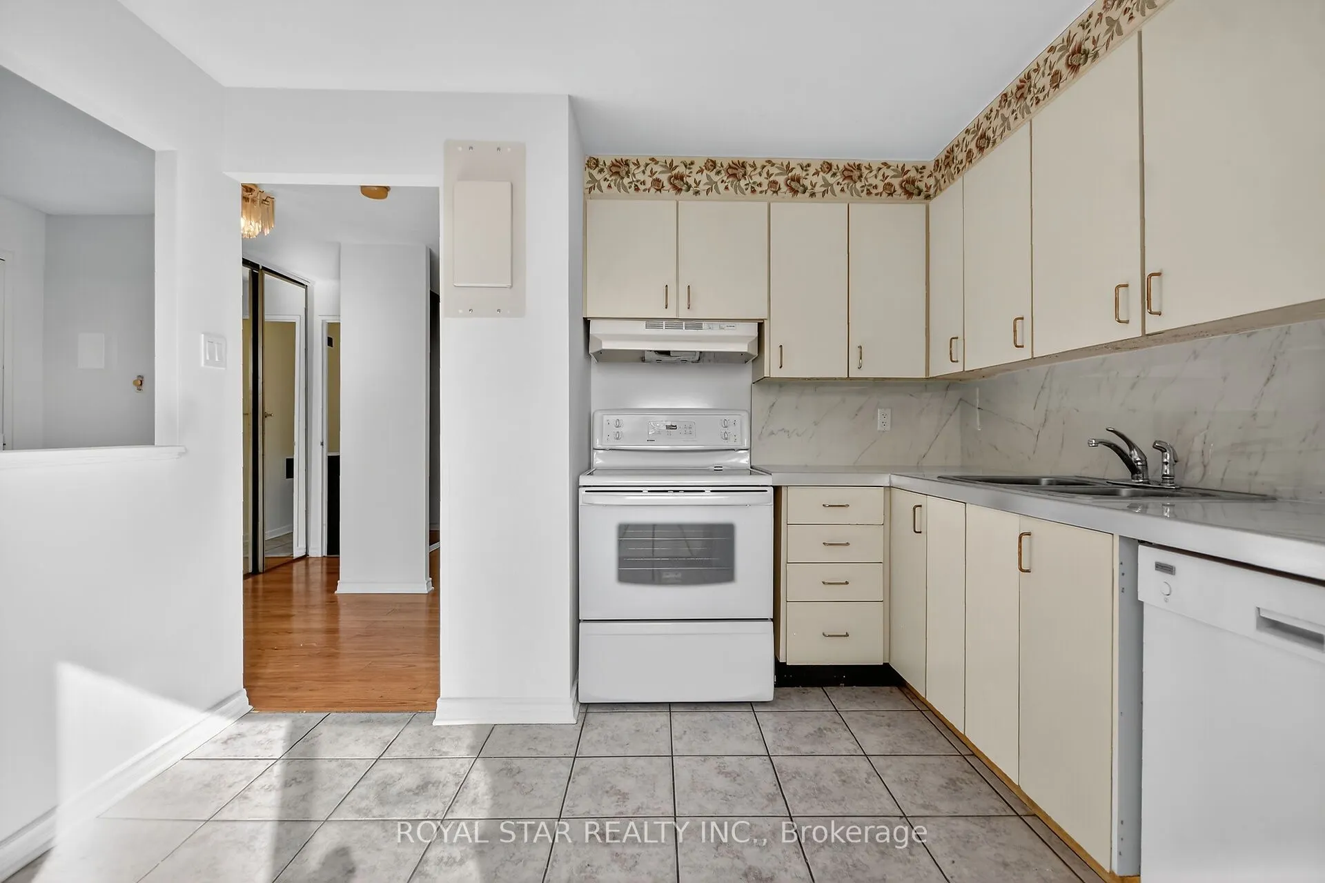 2650 Southvale Crescent, #414