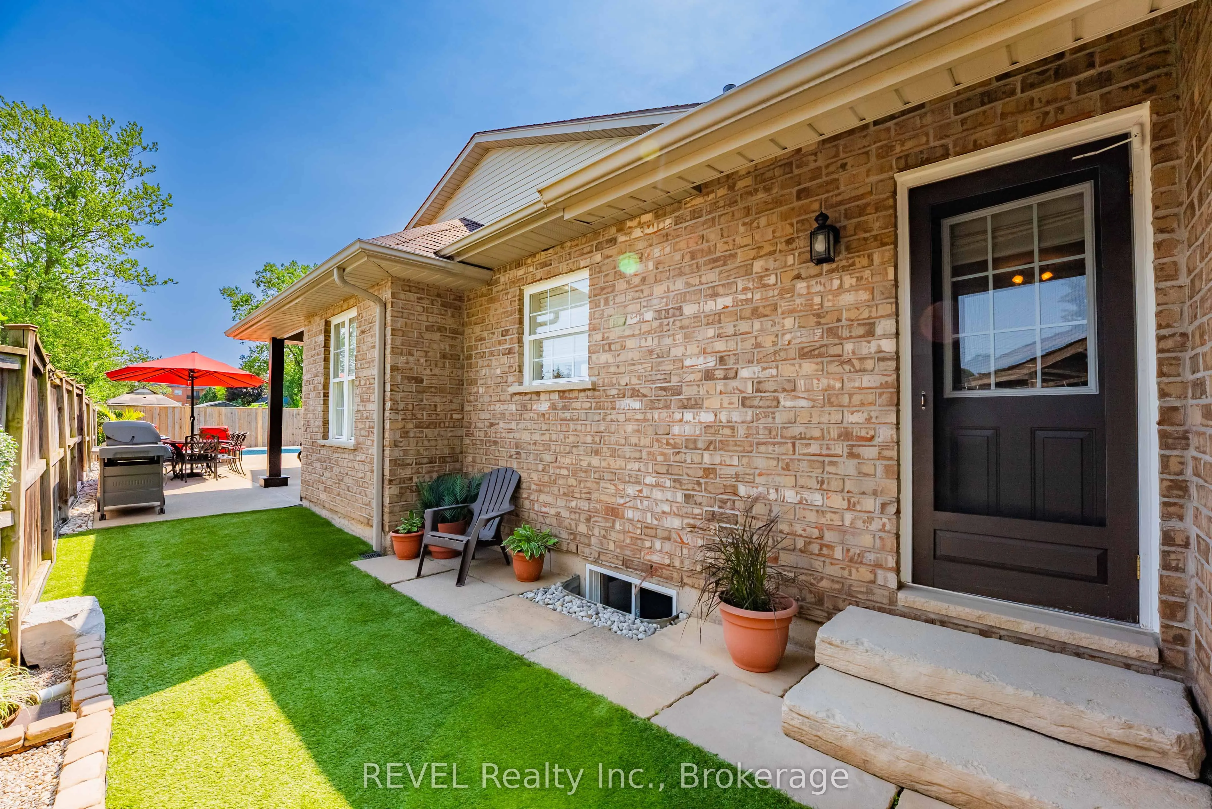 35 Hunter Drive