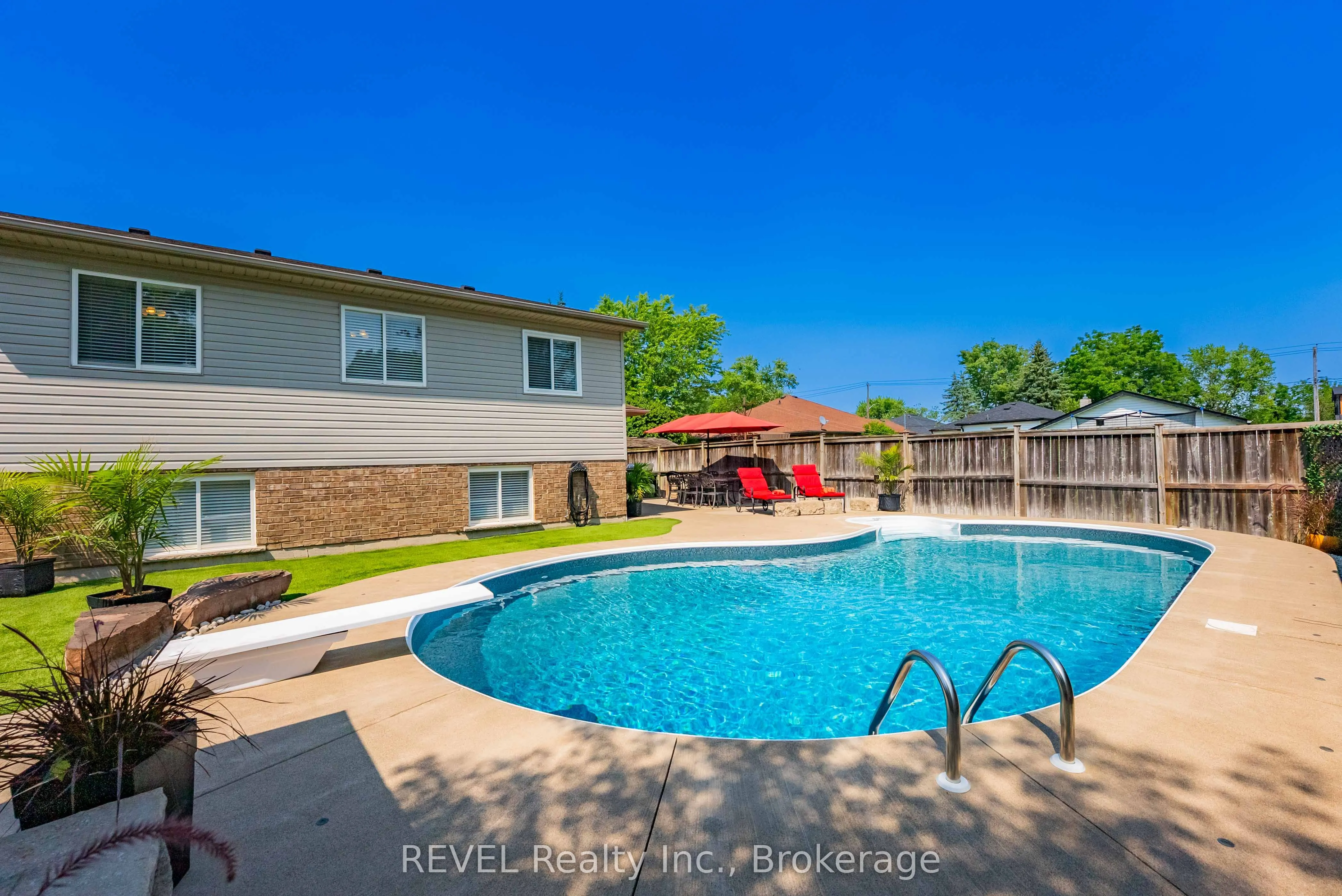 35 Hunter Drive