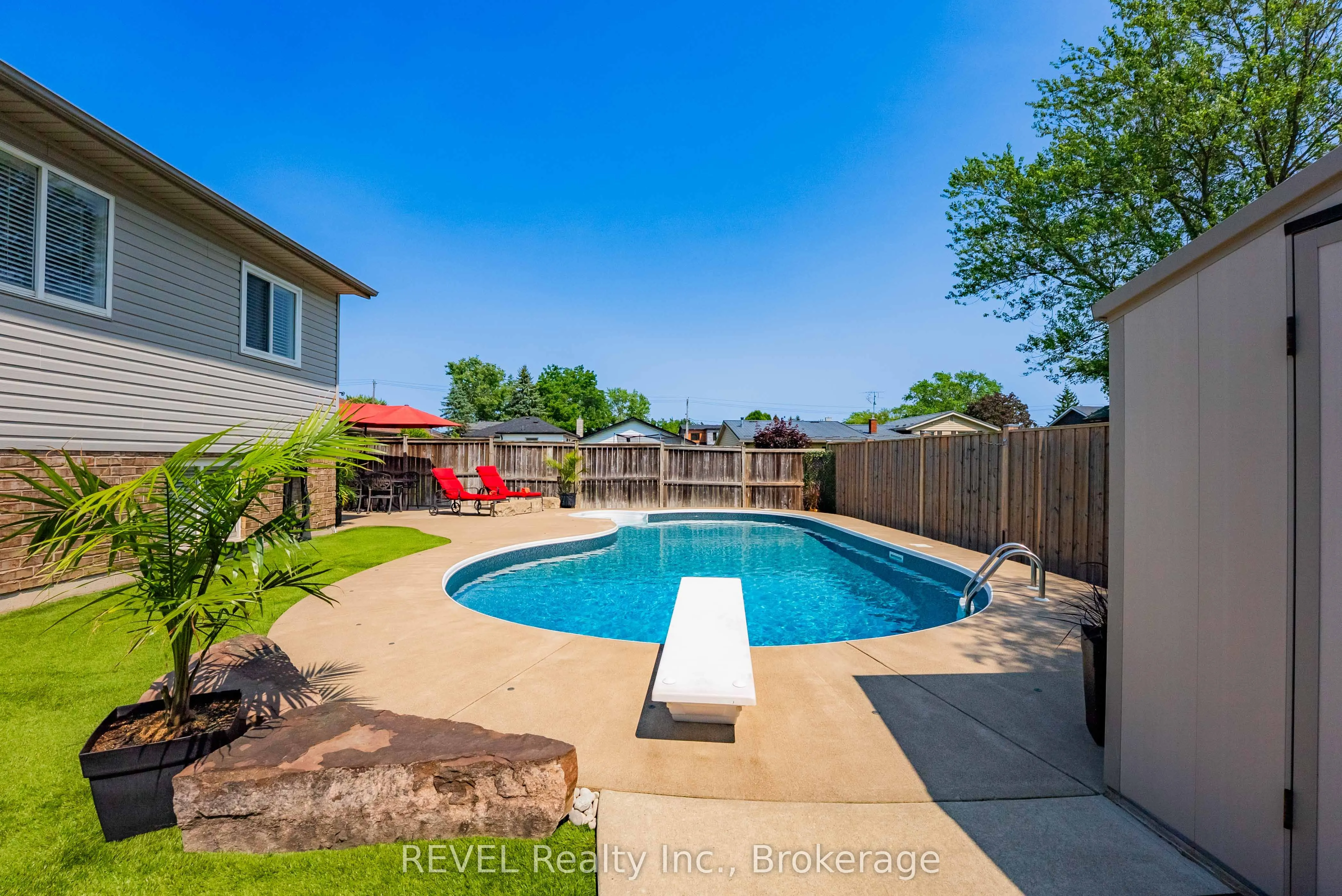 35 Hunter Drive
