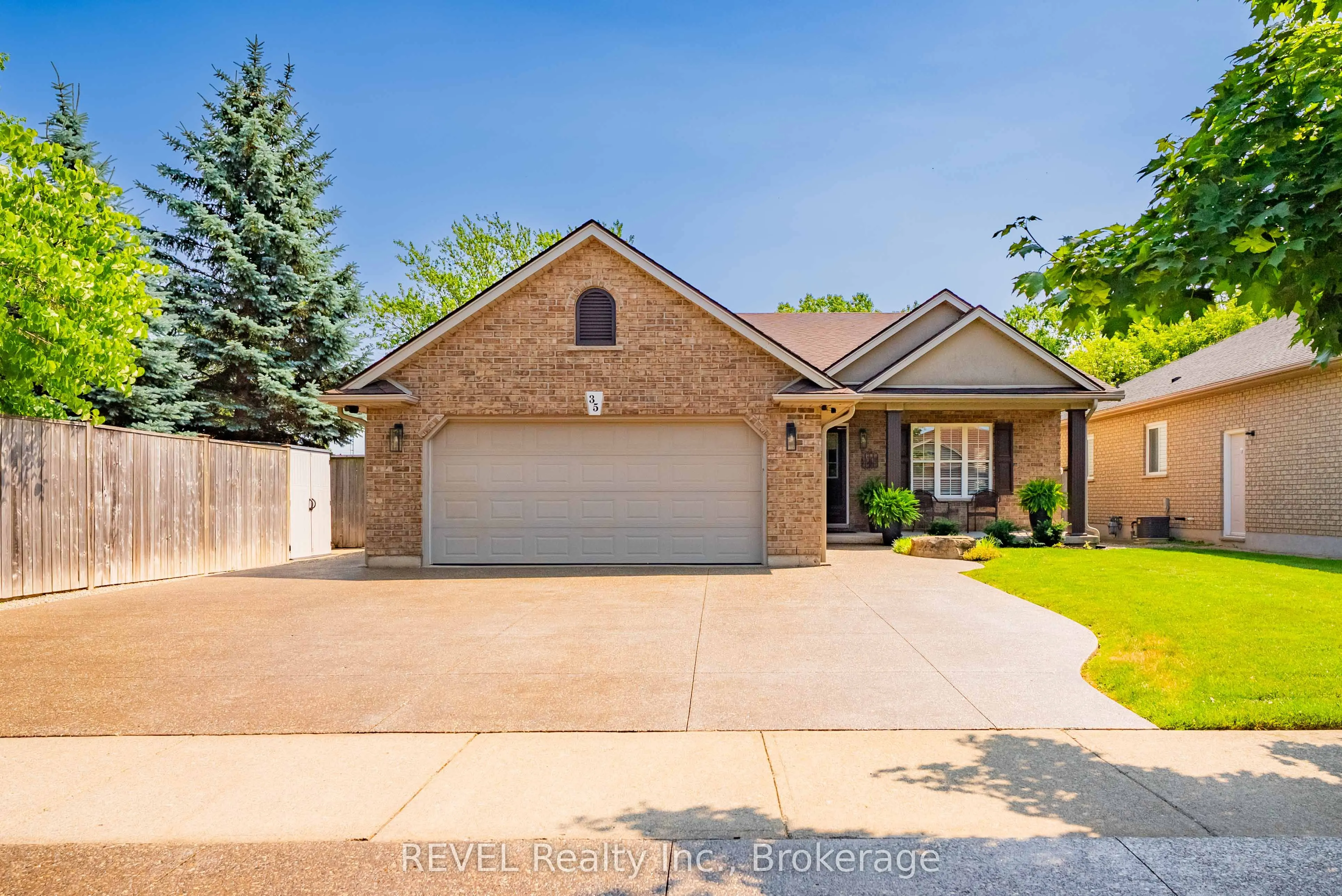 35 Hunter Drive