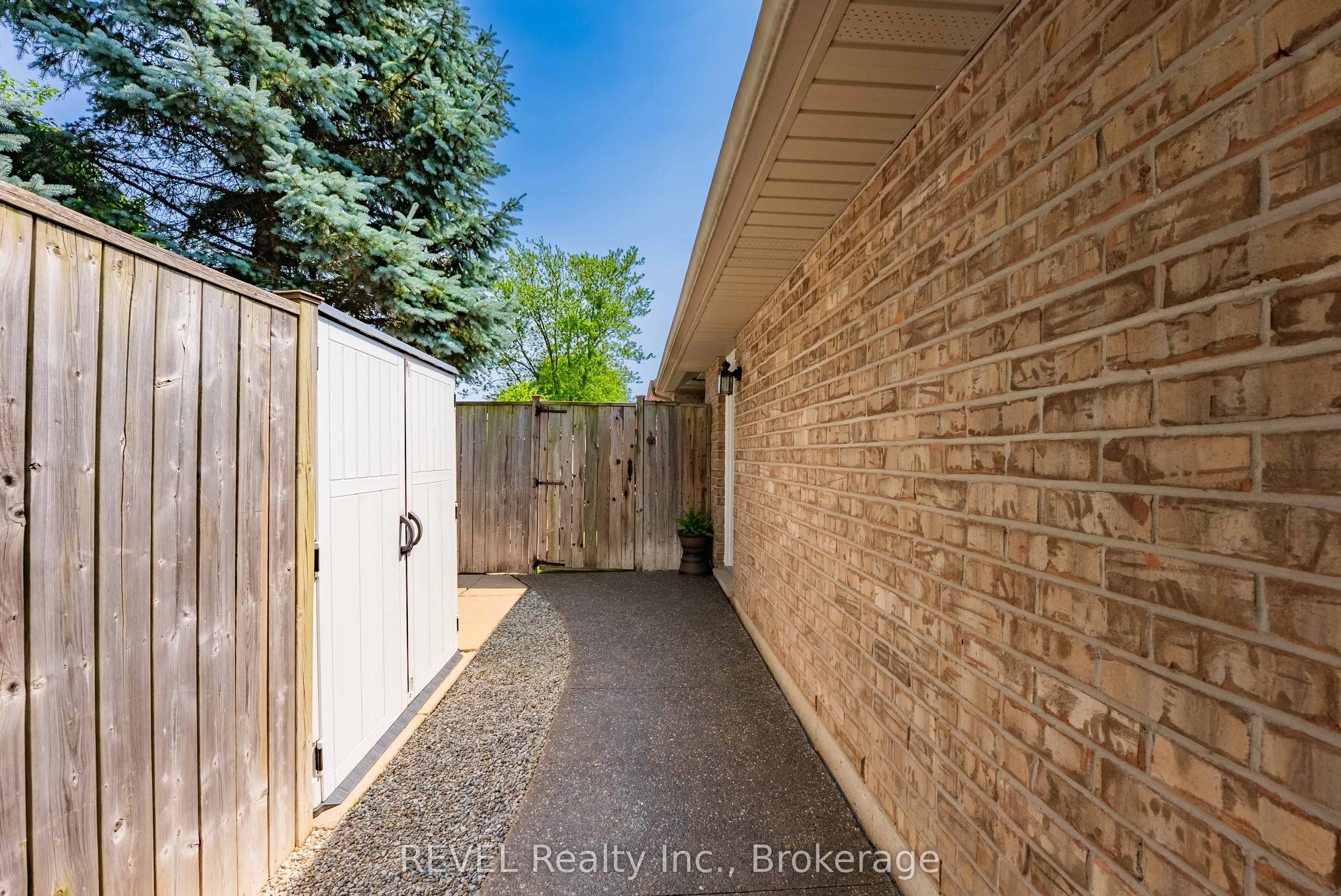 35 Hunter Drive