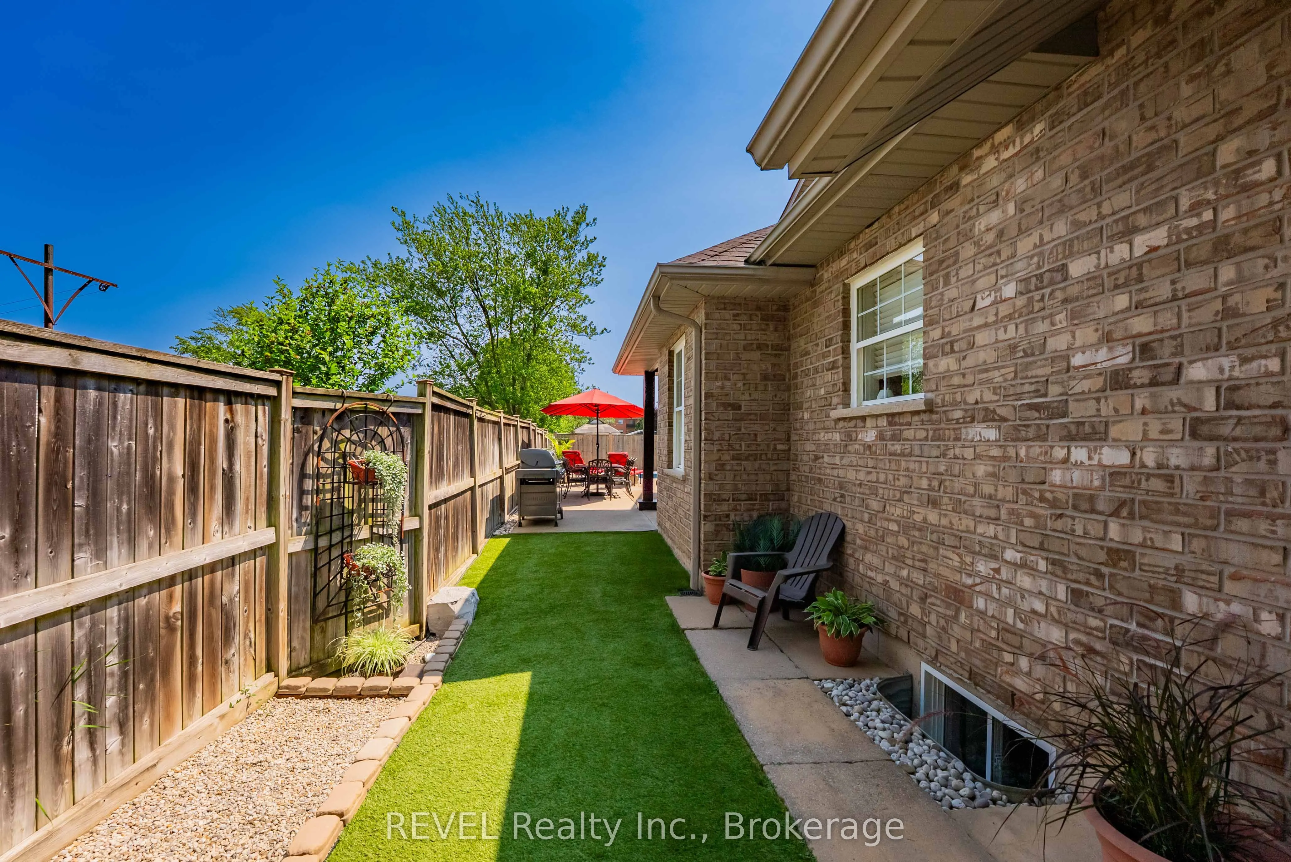 35 Hunter Drive