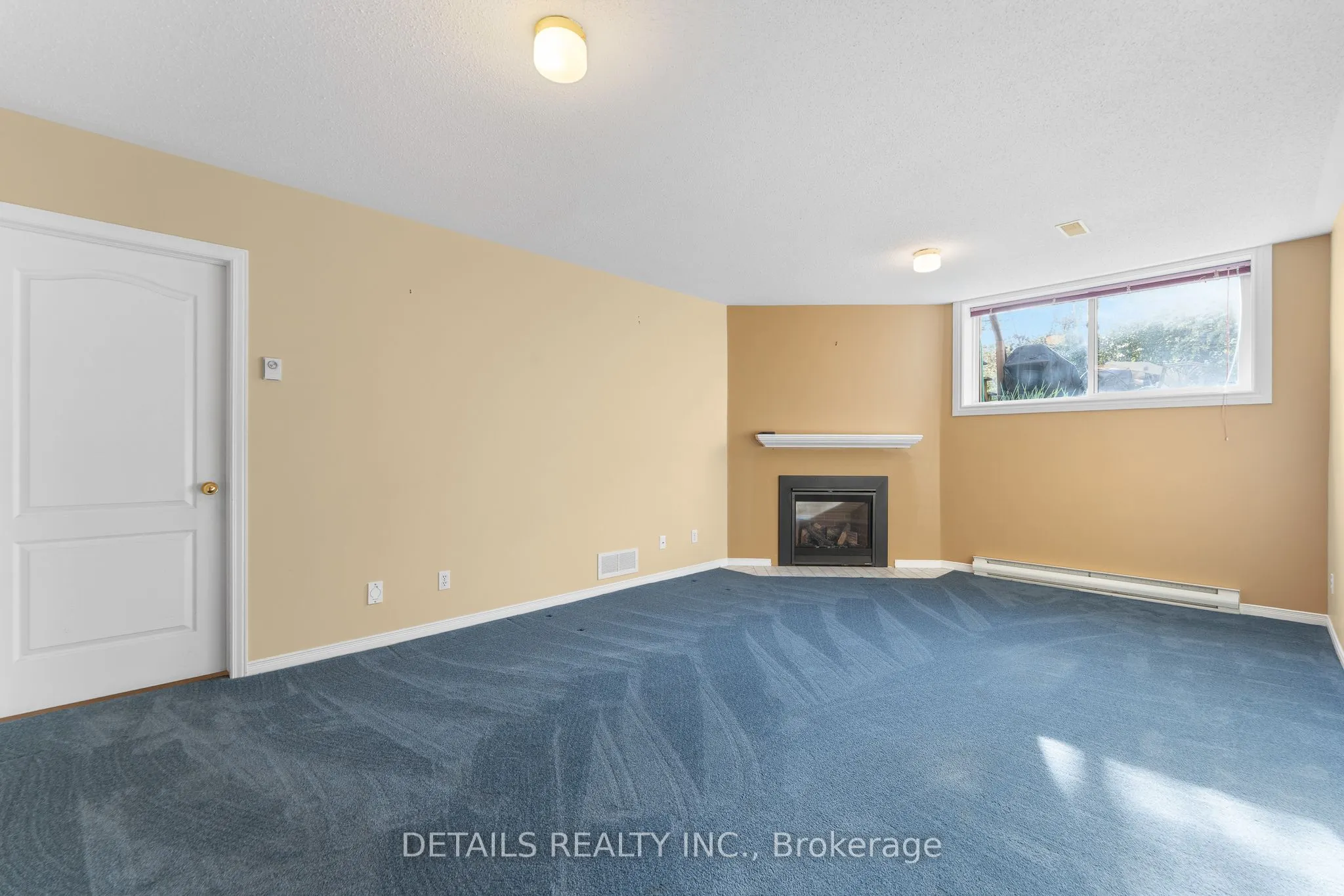 32 Crownridge Drive