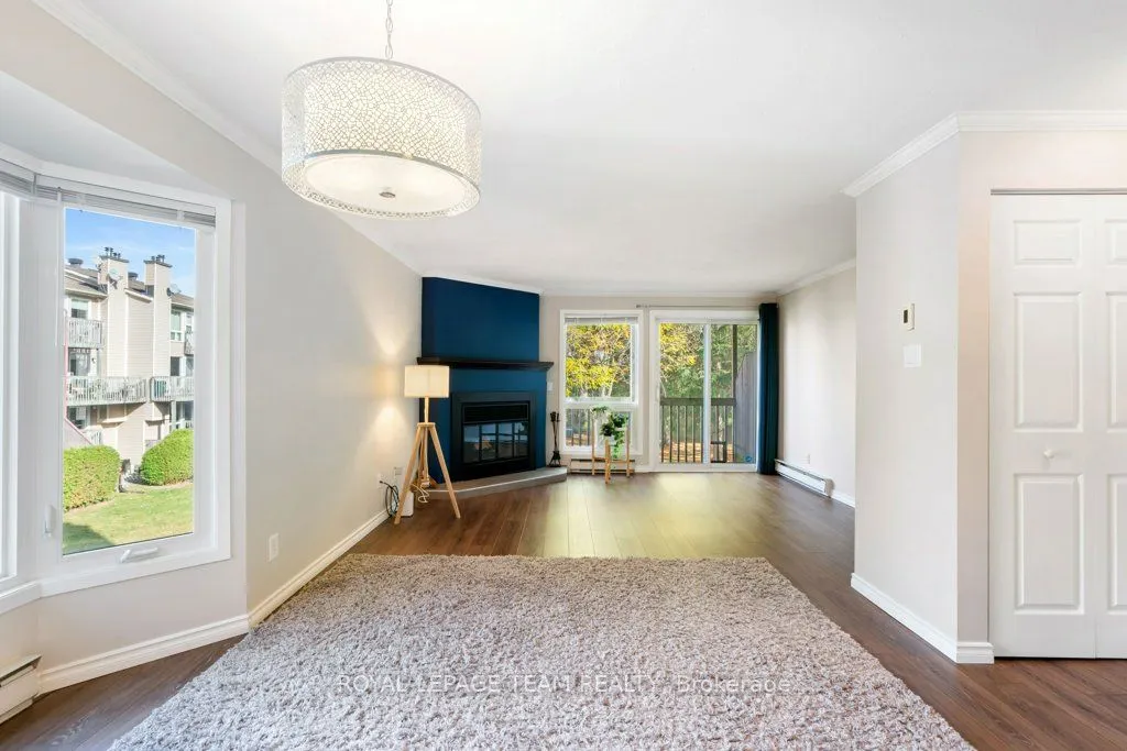 6754 Jeanne D'Arc Boulevard N, #B