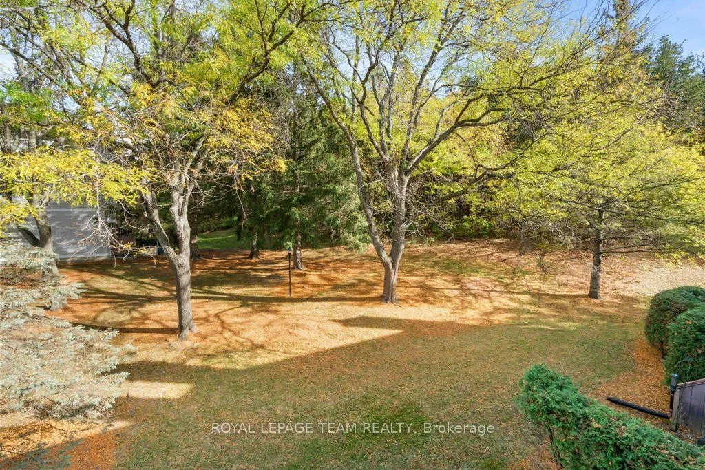 6754 Jeanne D'Arc Boulevard N, #B
