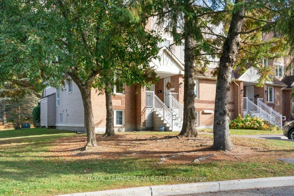 6754 Jeanne D'Arc Boulevard N, #B
