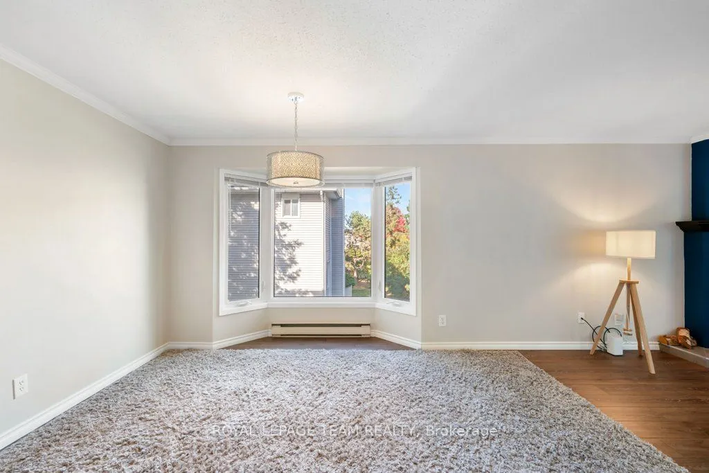 6754 Jeanne D'Arc Boulevard N, #B