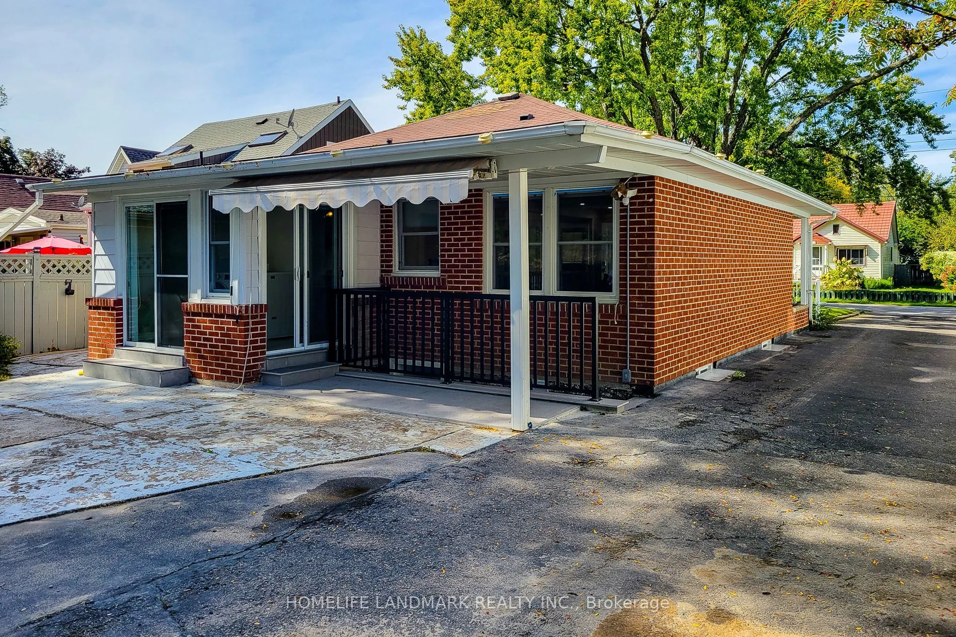 75 Bayview Drive, #Upper