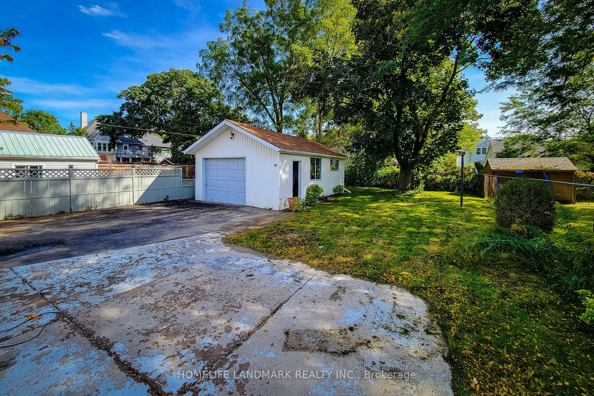 75 Bayview Drive, #Upper