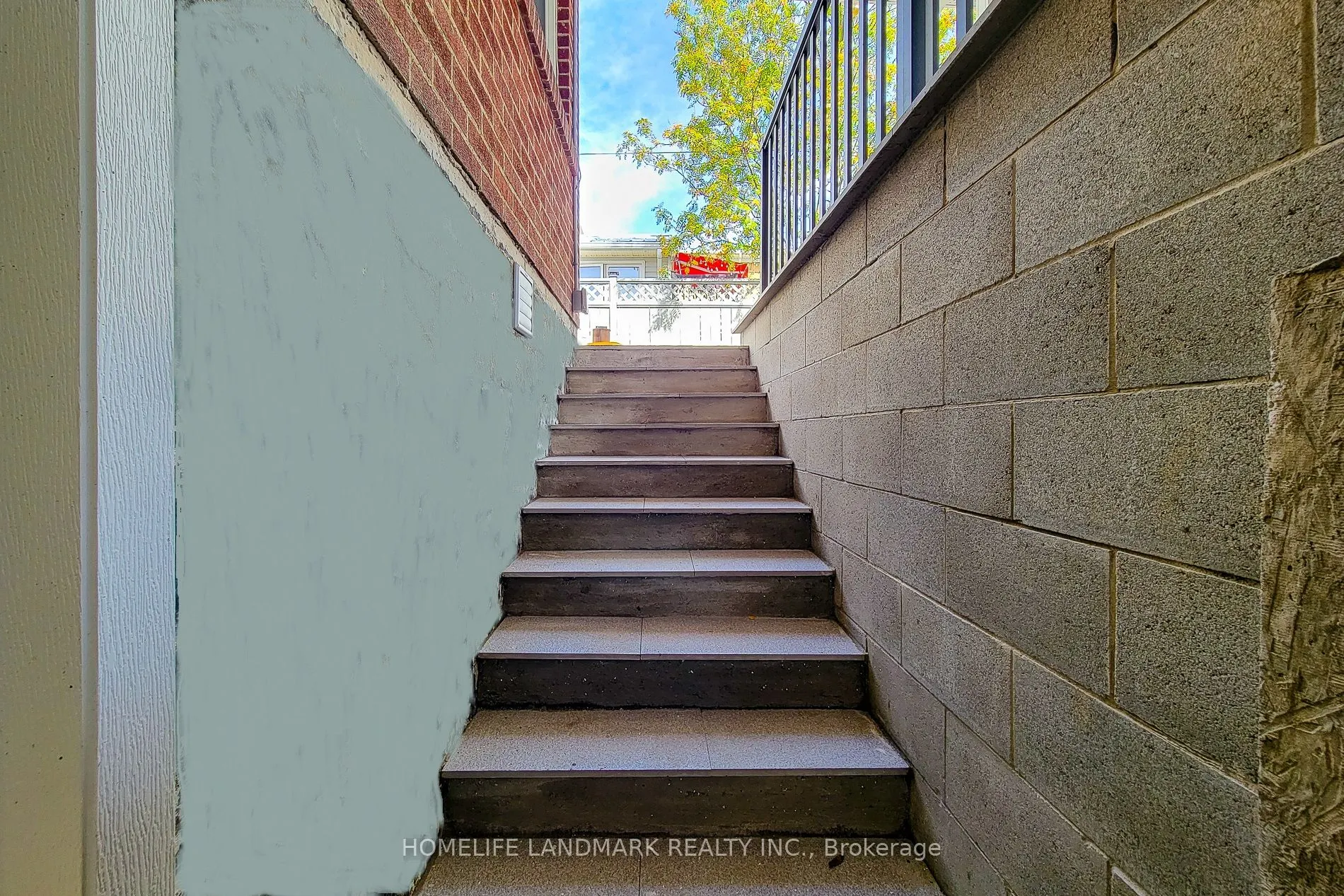 75 Bayview Drive, #Lower