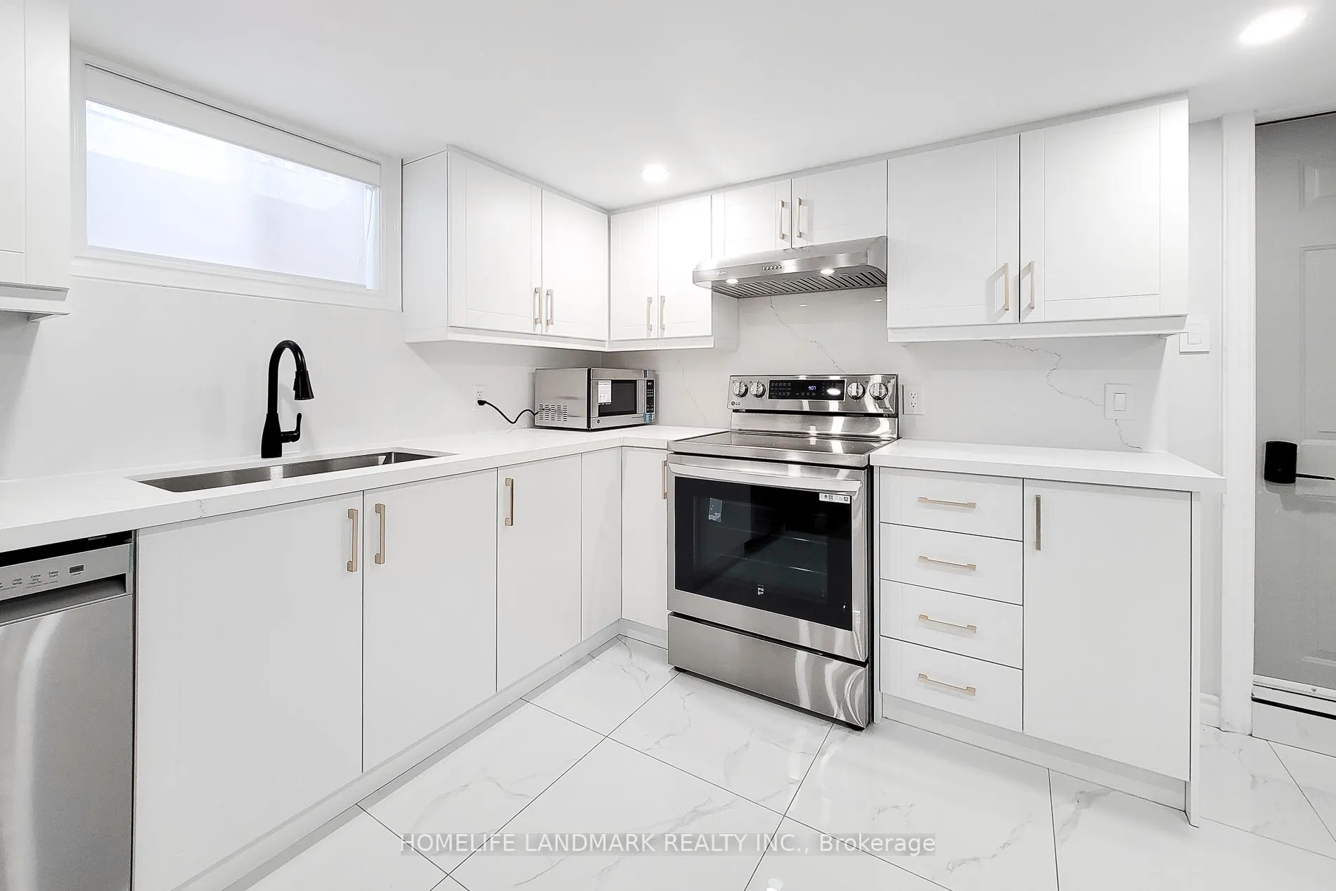 75 Bayview Drive, #Lower