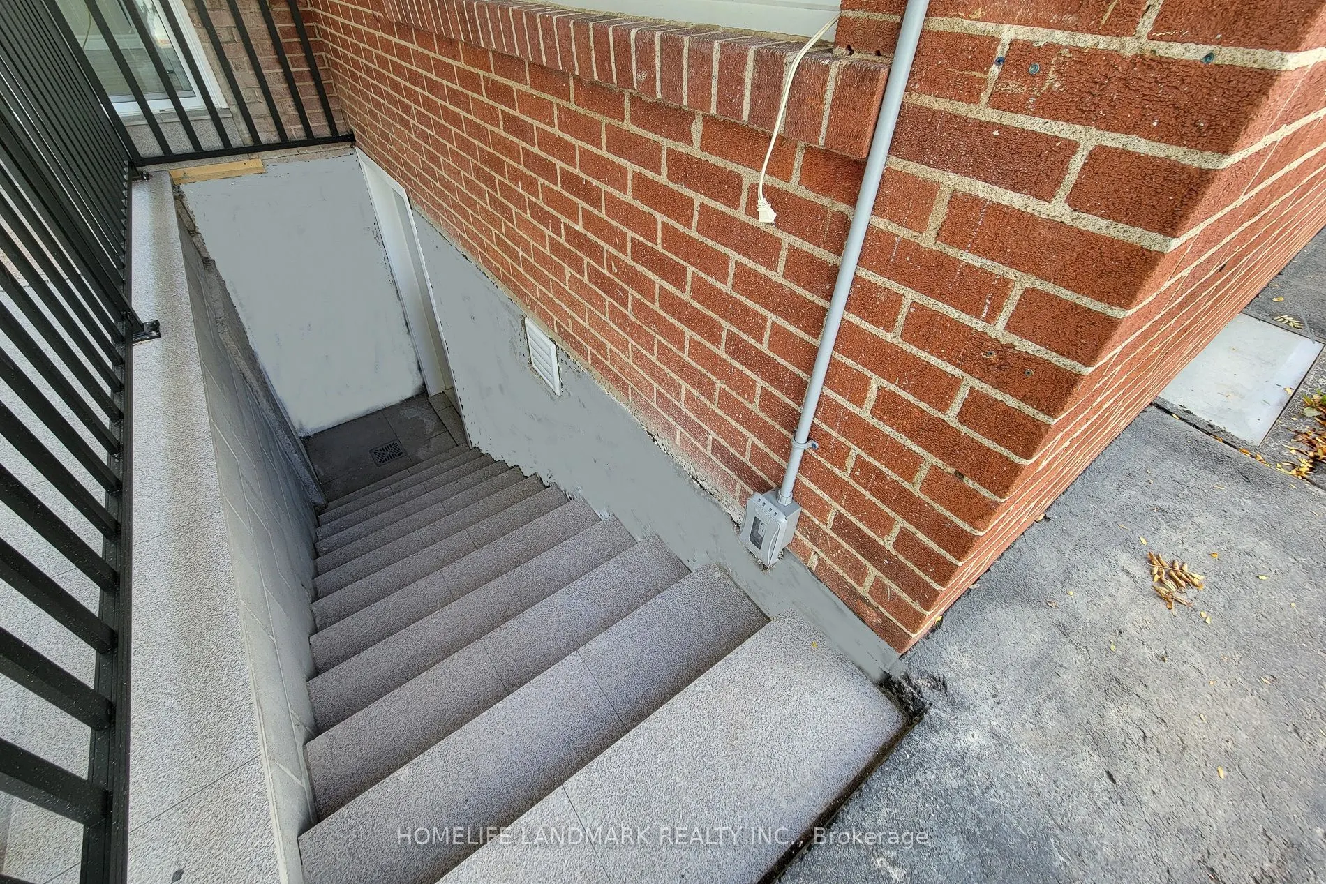 75 Bayview Drive, #Lower