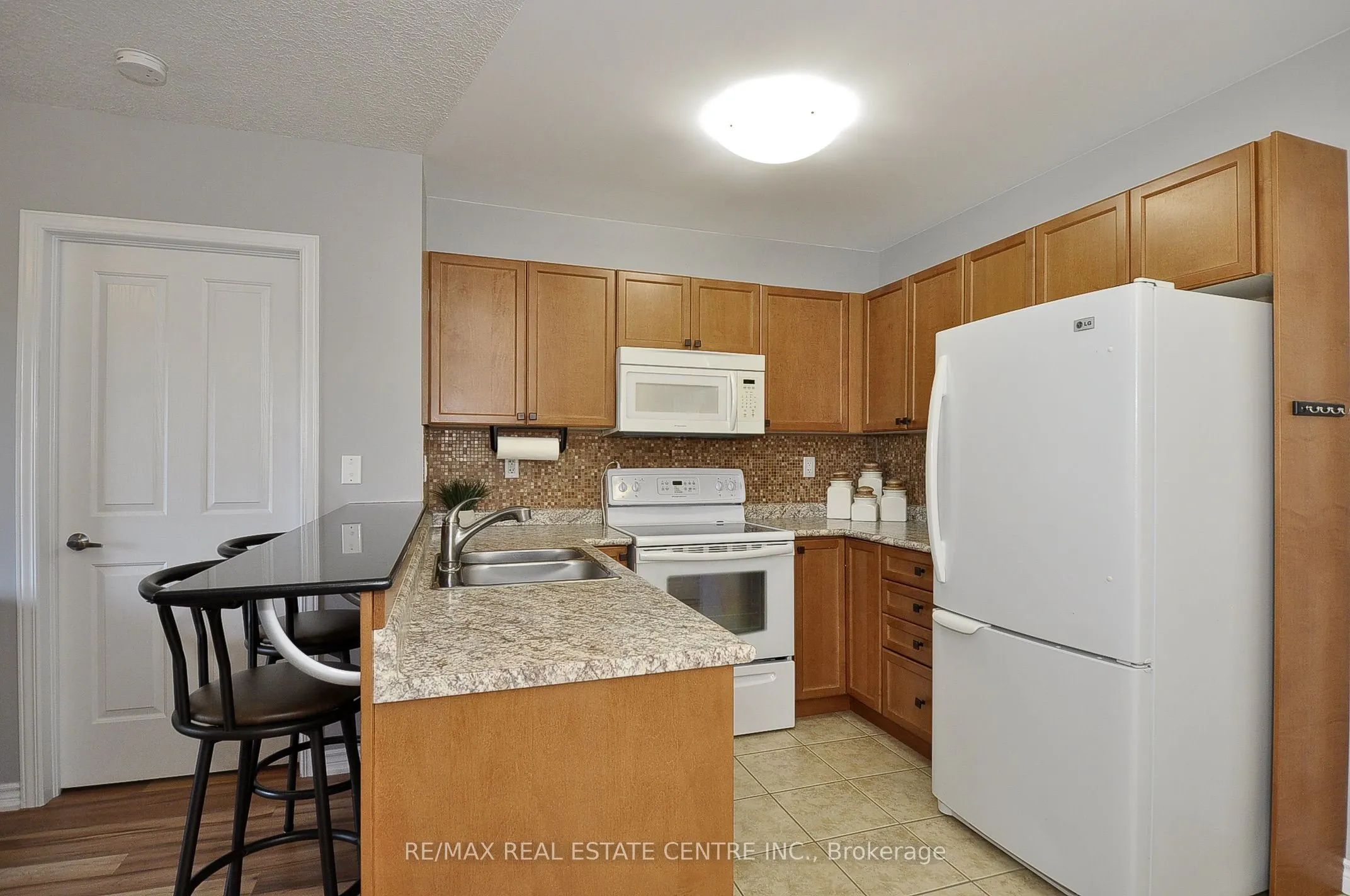 302 Harris Street, #8
