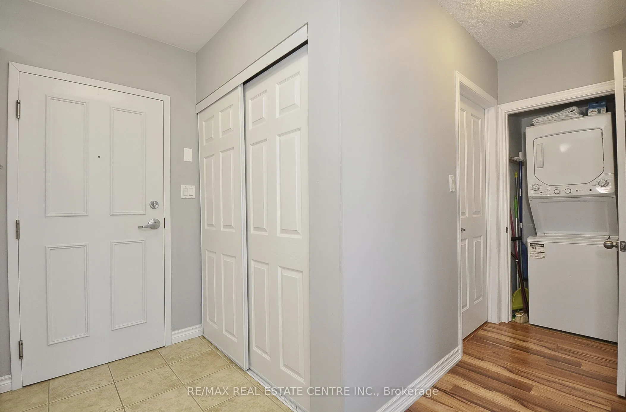 302 Harris Street, #8