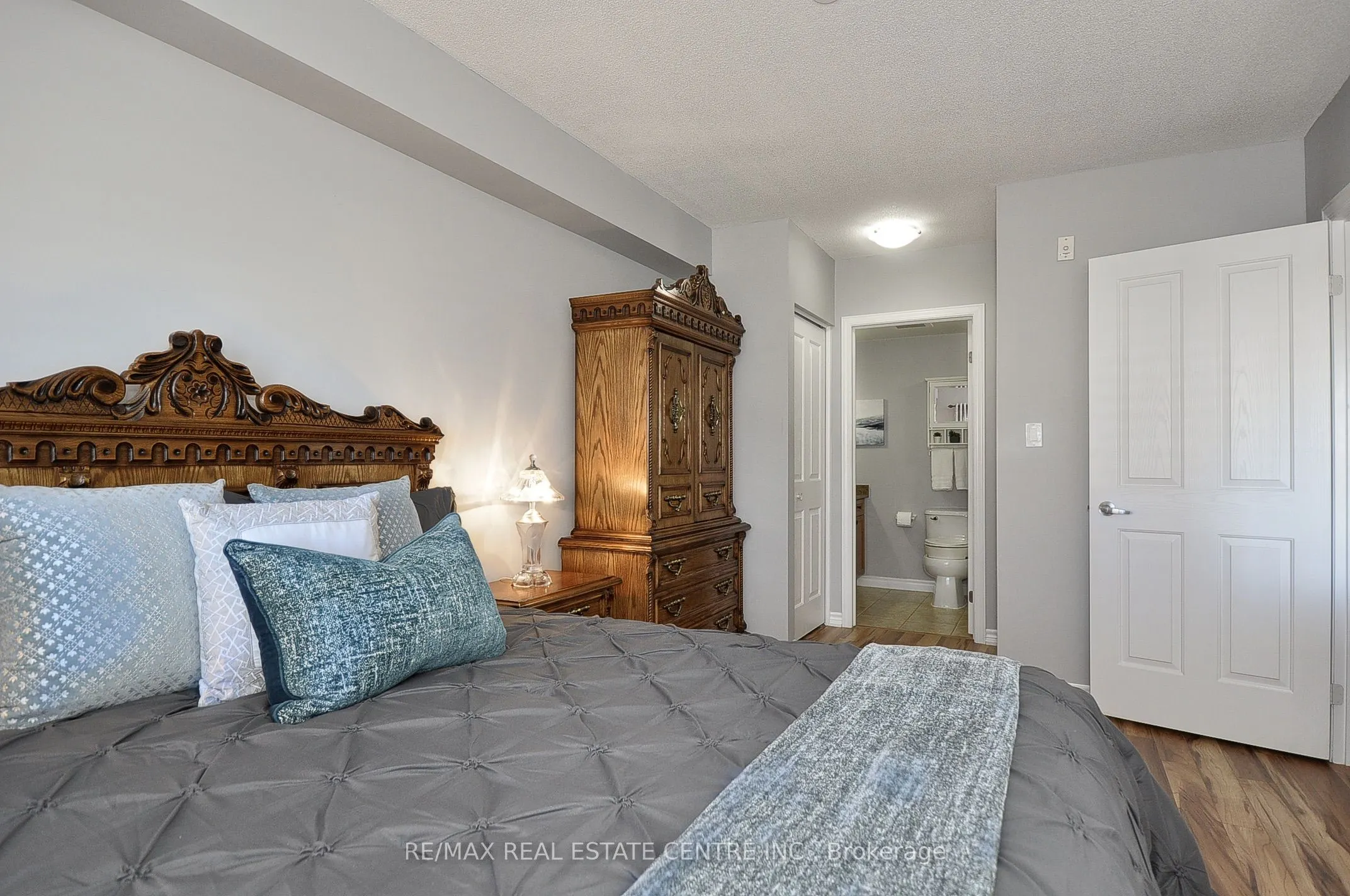 302 Harris Street, #8