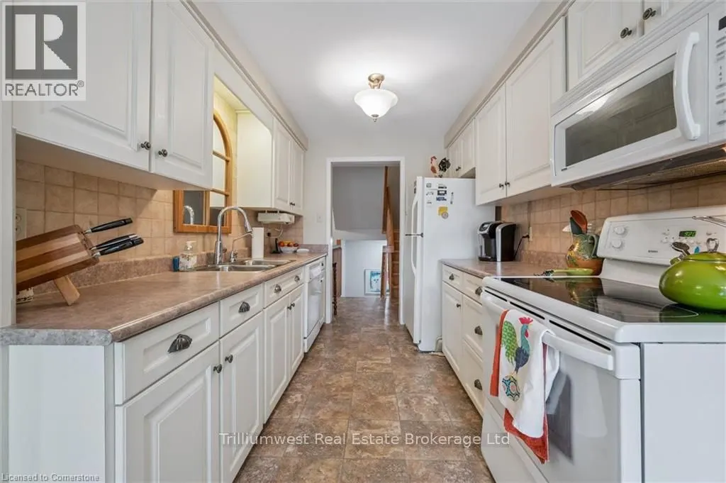488 Beechwood Drive, #4